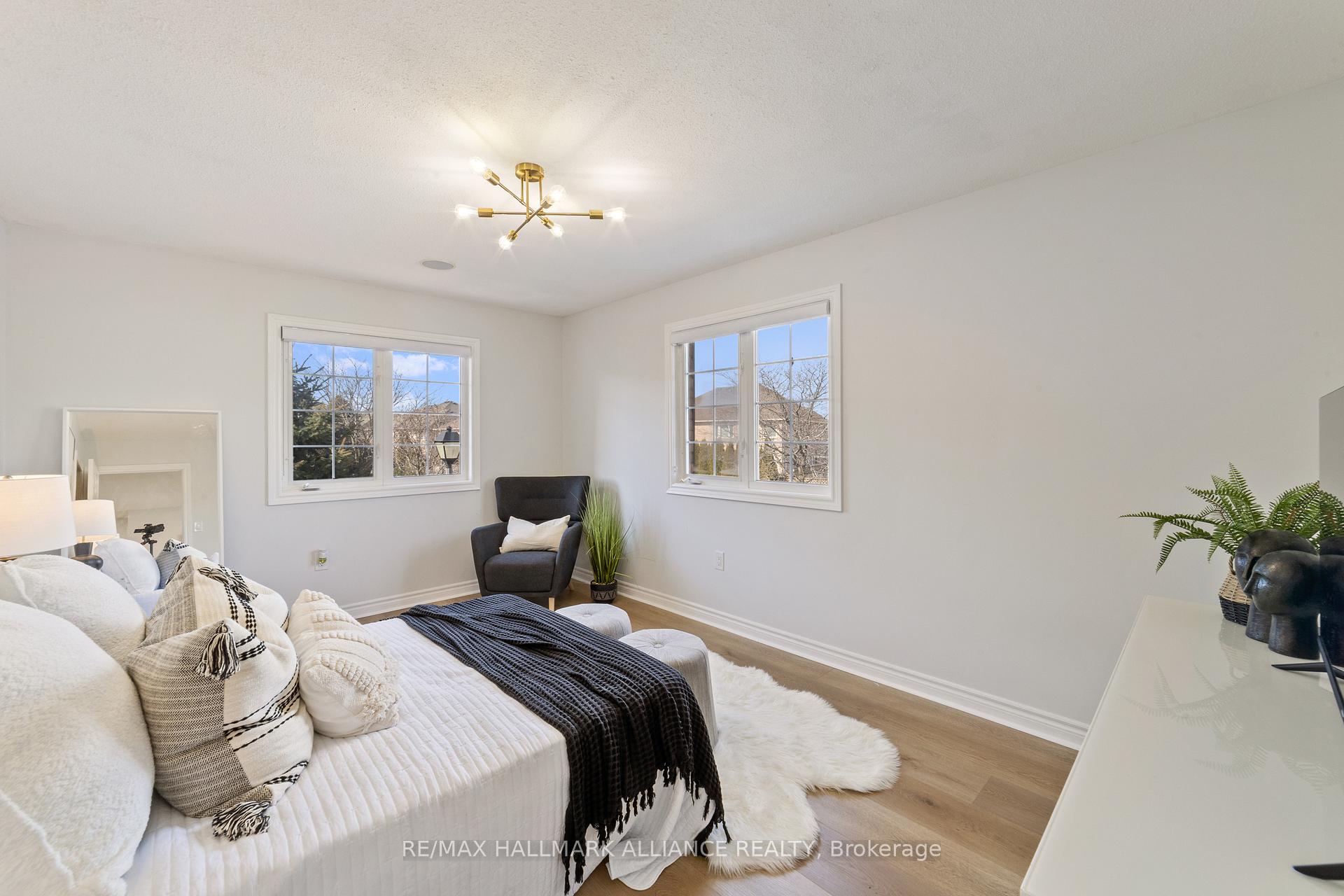 Photo 19 of Unit 7, 2511 Boros Road, Burlington, Rose — HOMEH