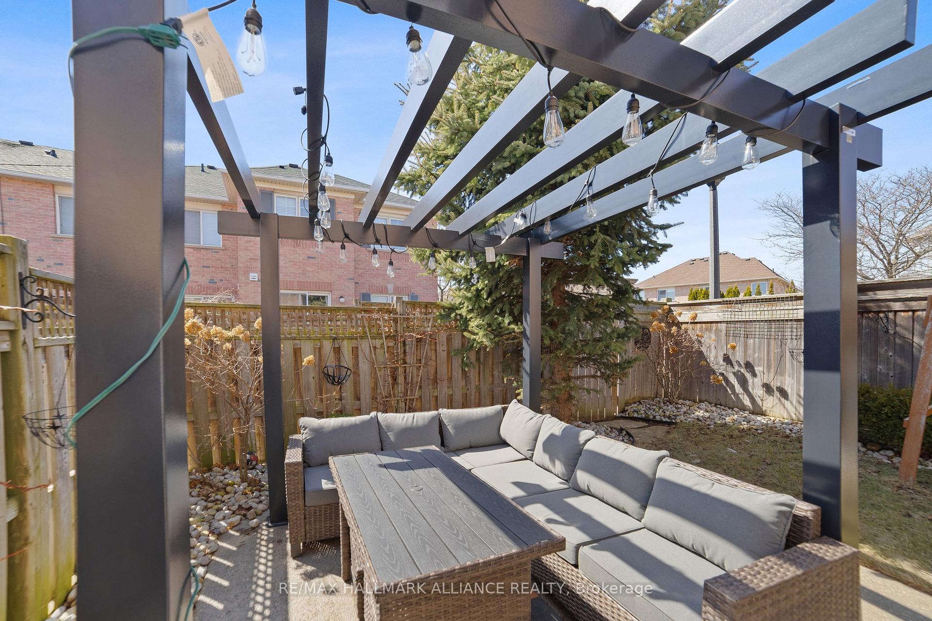 Photo 36 of Unit 7, 2511 Boros Road, Burlington, Rose — HOMEH