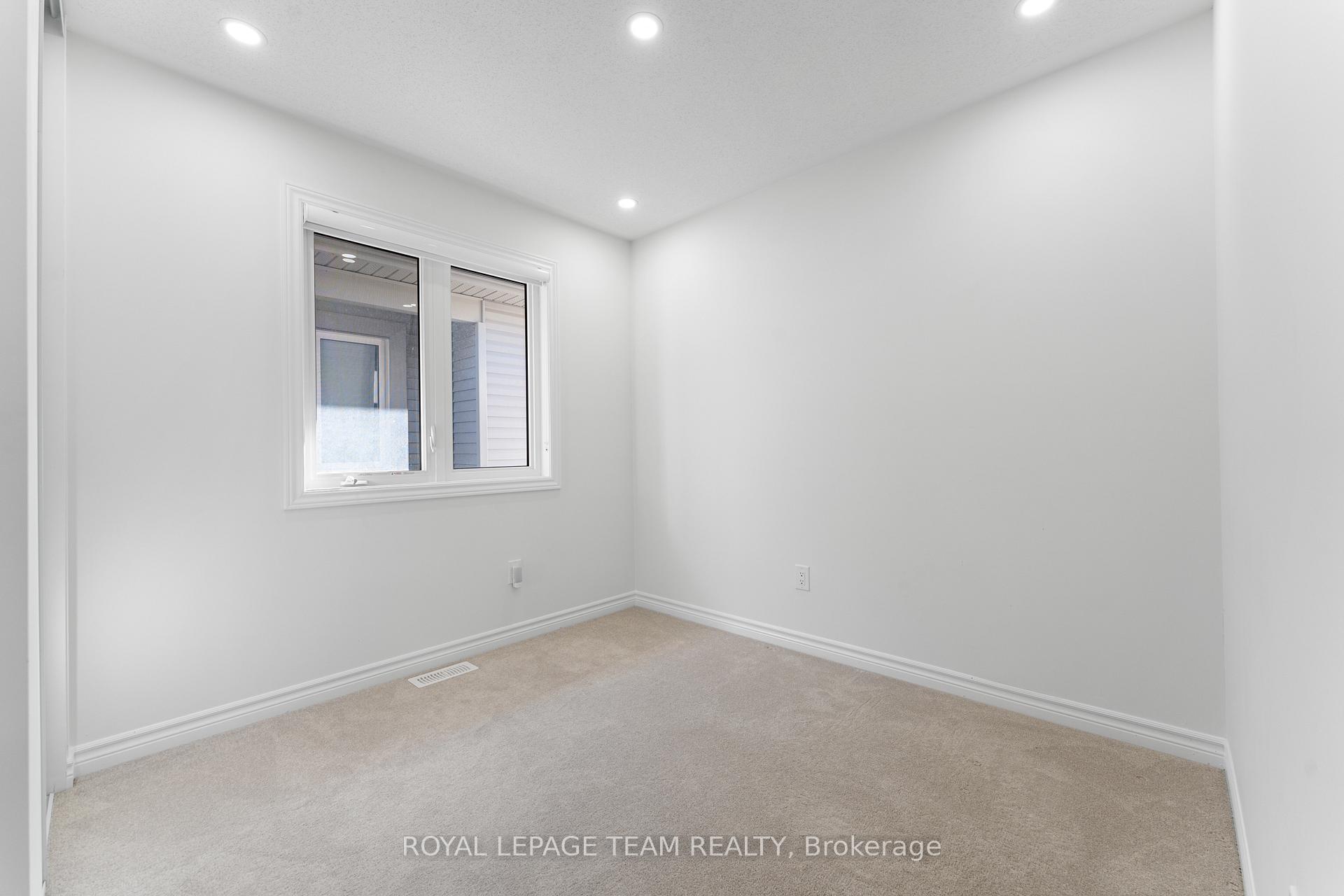 Photo 4 of 326 Finial Way, Ottawa, Barrhaven - Half Moon Bay — HOMEH