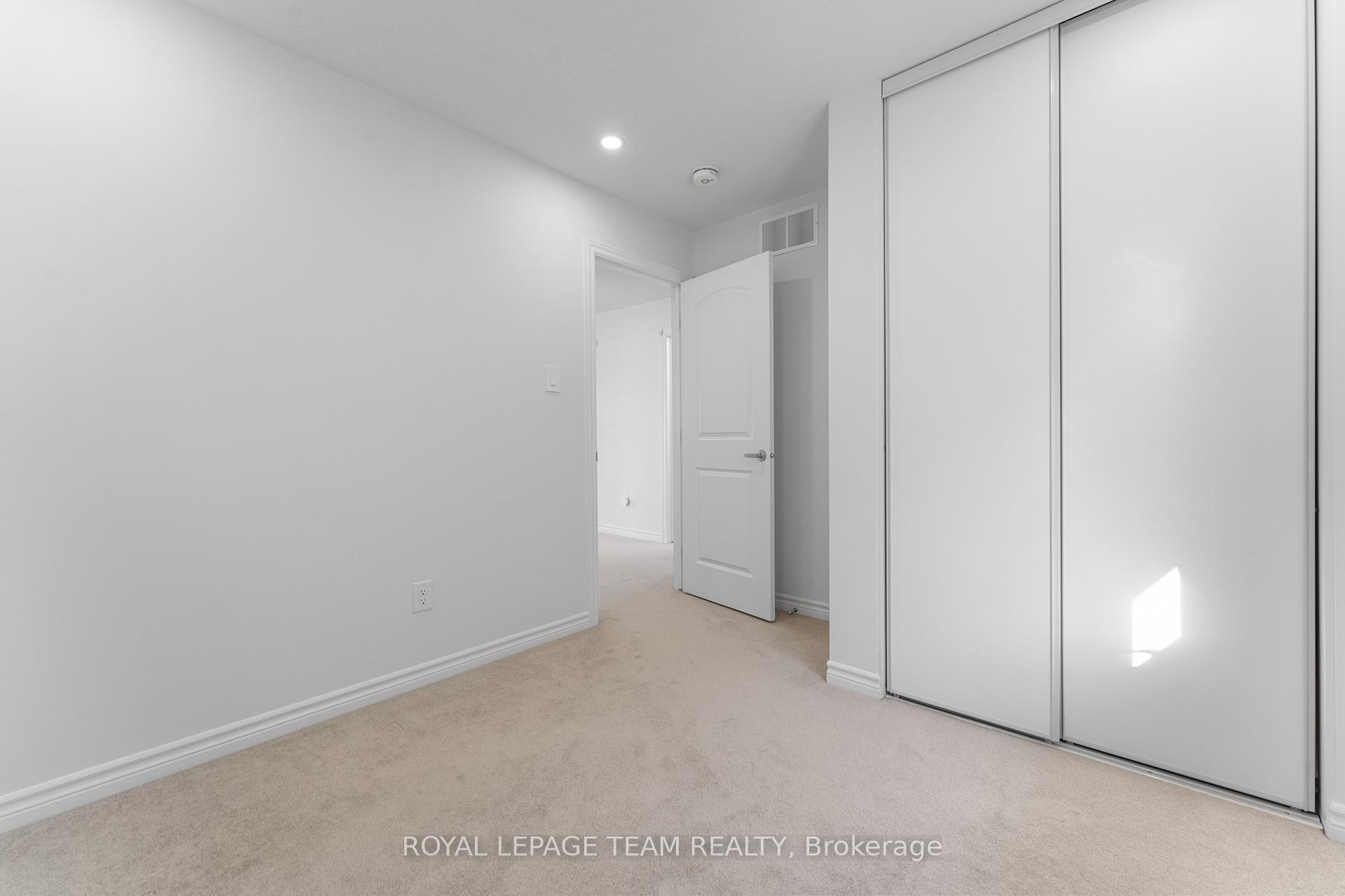 Photo 5 of 326 Finial Way, Ottawa, Barrhaven - Half Moon Bay — HOMEH