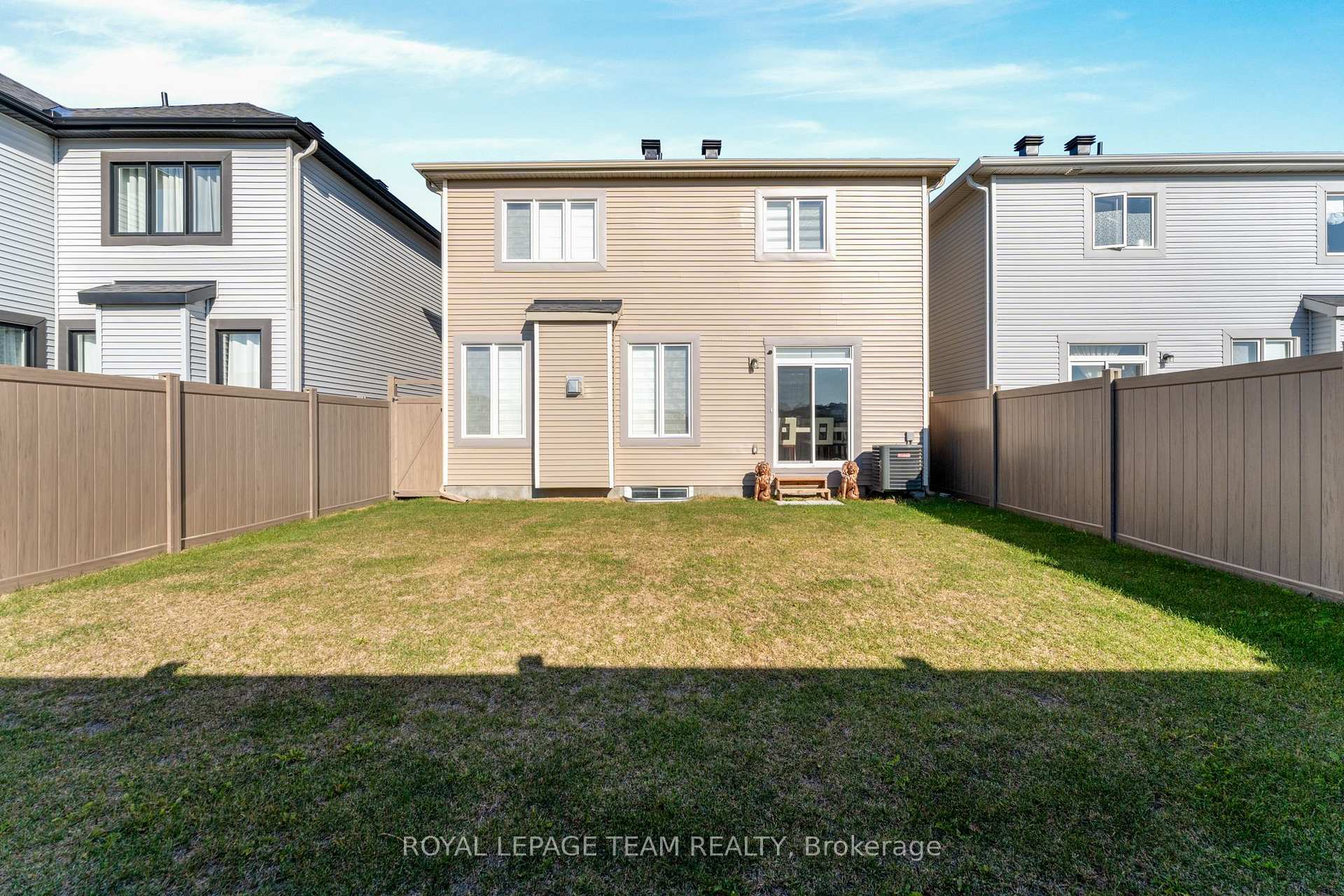 Photo 8 of 326 Finial Way, Ottawa, Barrhaven - Half Moon Bay — HOMEH