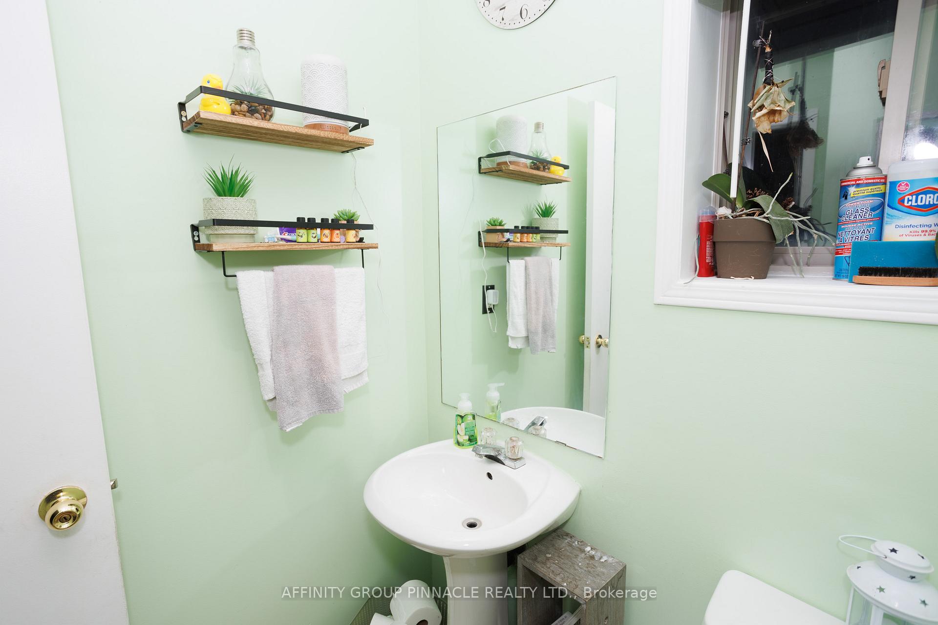 Photo 11 of 1511 Fieldgate Drive, Oshawa, Samac — HOMEH