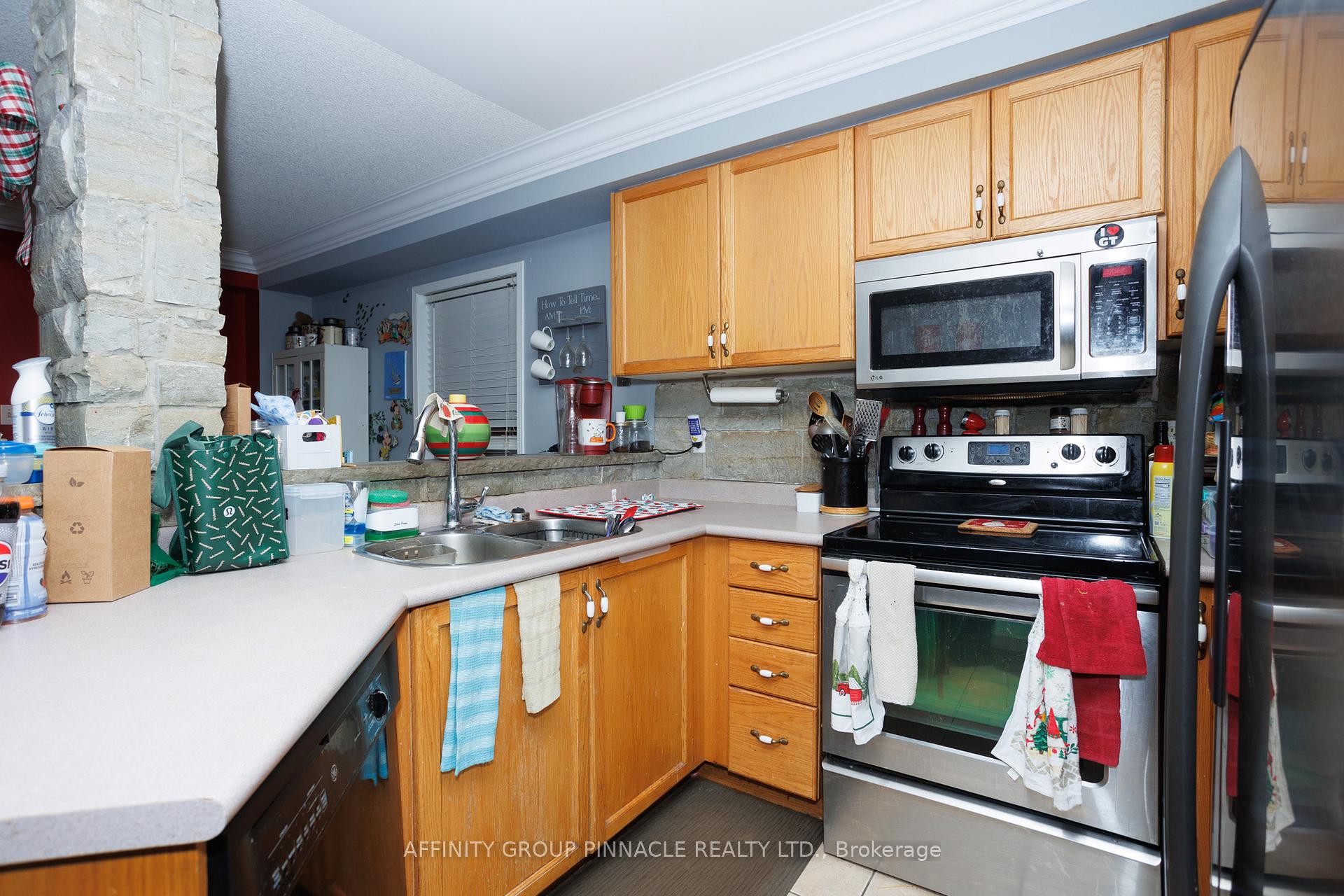 Photo 14 of 1511 Fieldgate Drive, Oshawa, Samac — HOMEH