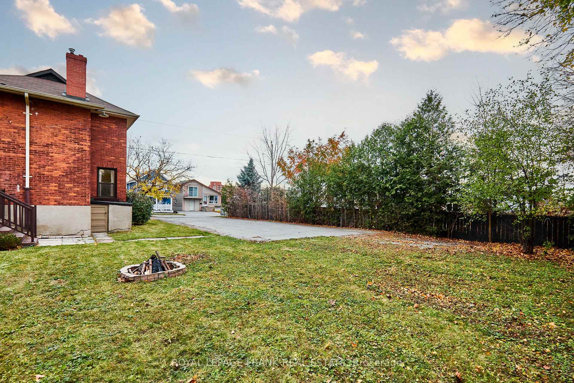 Photo 19 of 82 Nassau Street, Oshawa, Vanier — HOMEH