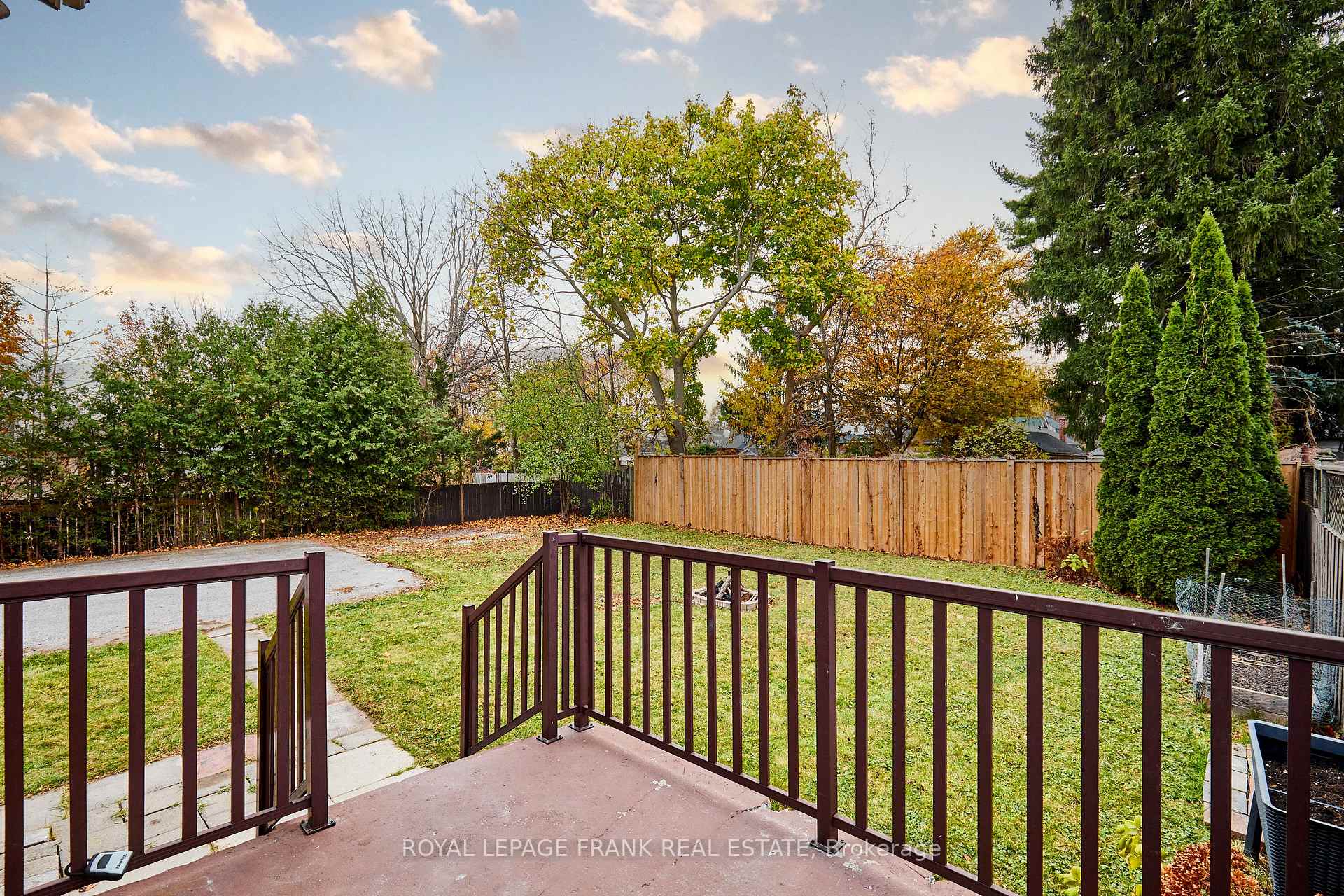 Photo 20 of 82 Nassau Street, Oshawa, Vanier — HOMEH