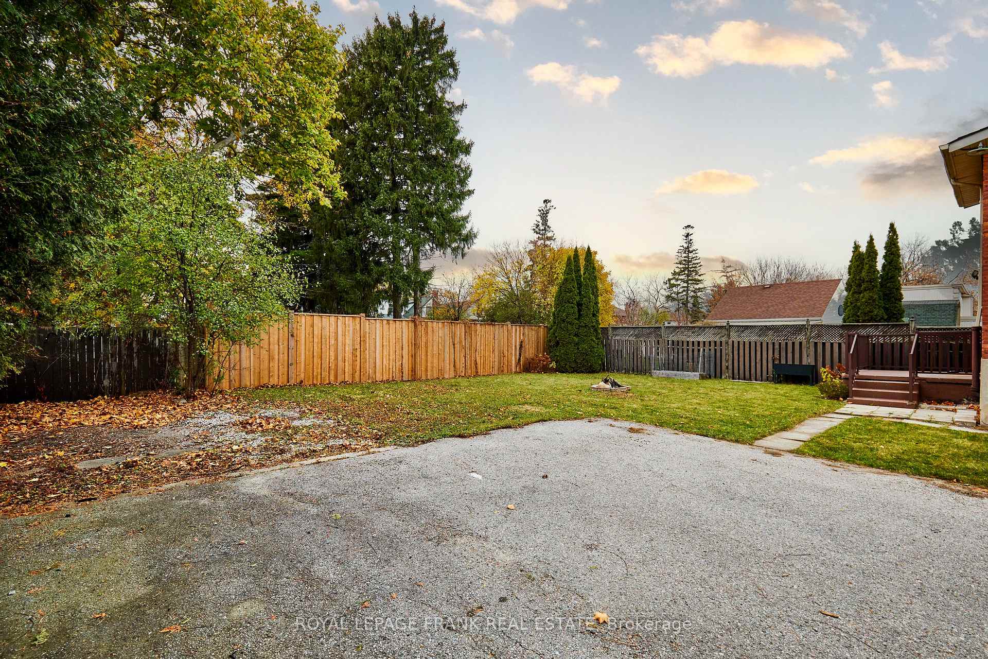 Photo 39 of 82 Nassau Street, Oshawa, Vanier — HOMEH