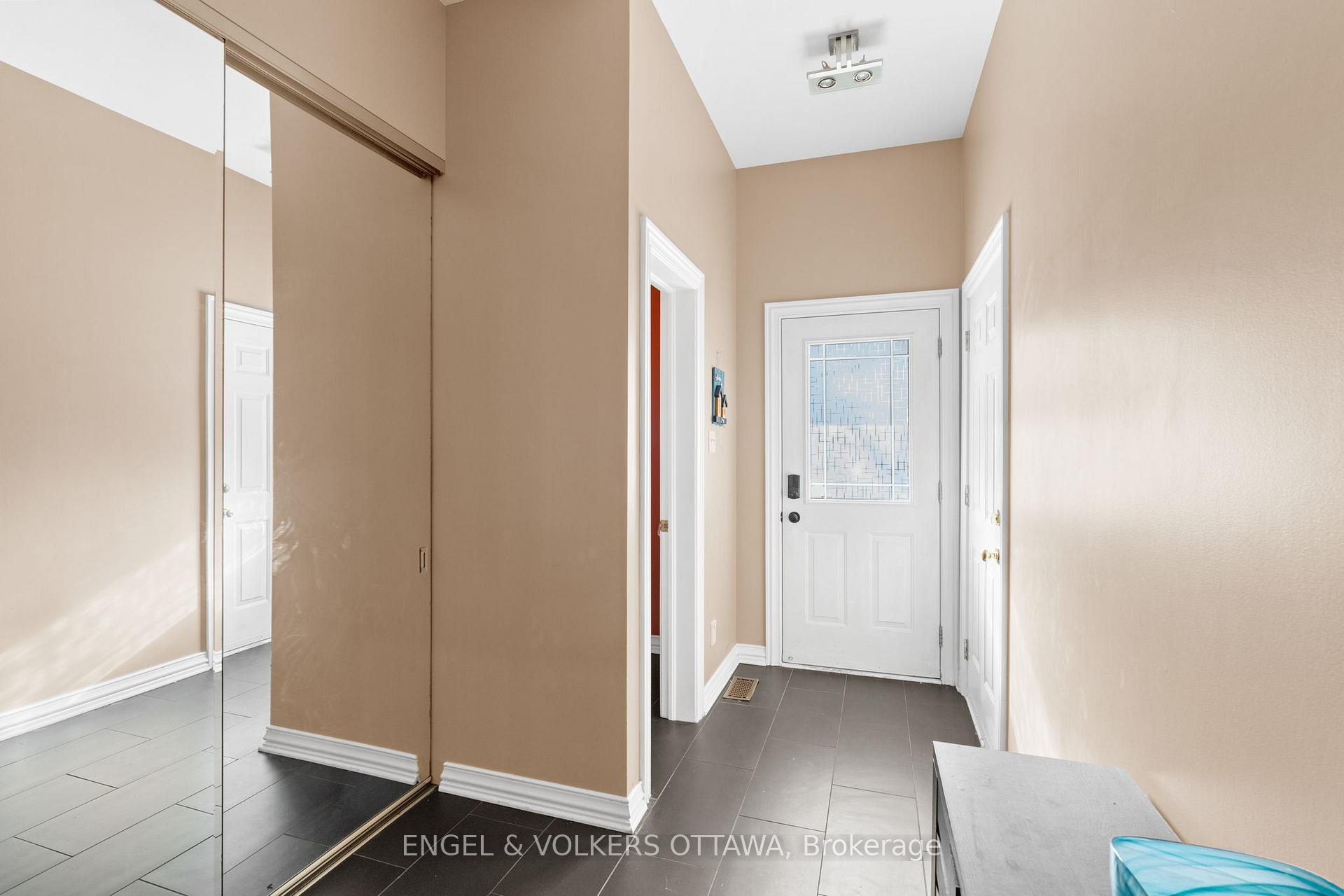 Photo 2 of 171 Harbour View Street, Ottawa, Barrhaven - Strandherd — HOMEH