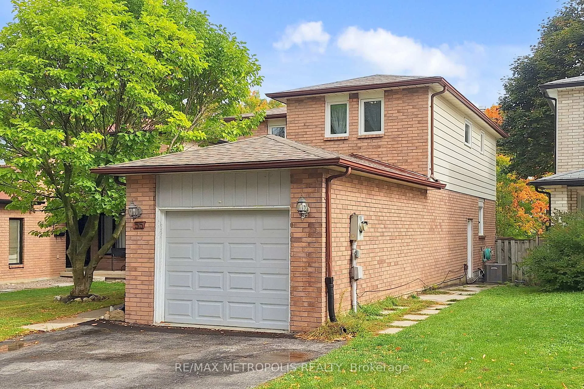 Photo 13 of 55 Garden Drive, Barrie, Allandale Heights — HOMEH