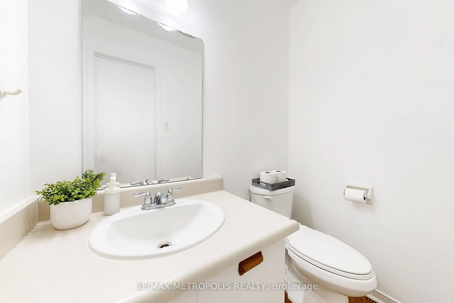 Photo 20 of 55 Garden Drive, Barrie, Allandale Heights — HOMEH