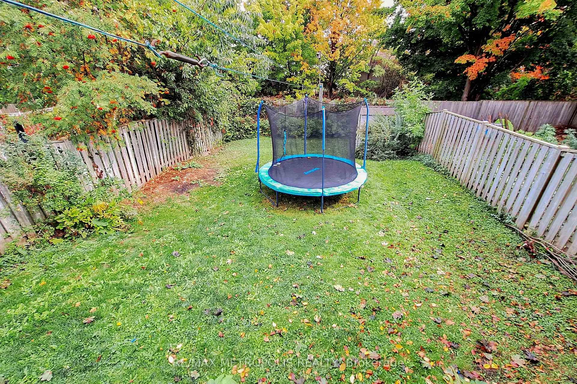 Photo 48 of 55 Garden Drive, Barrie, Allandale Heights — HOMEH