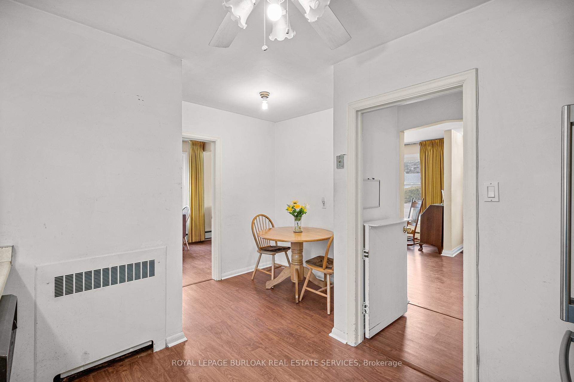 Photo 10 of 948 Easterbrook Avenue, Burlington, Bayview — HOMEH