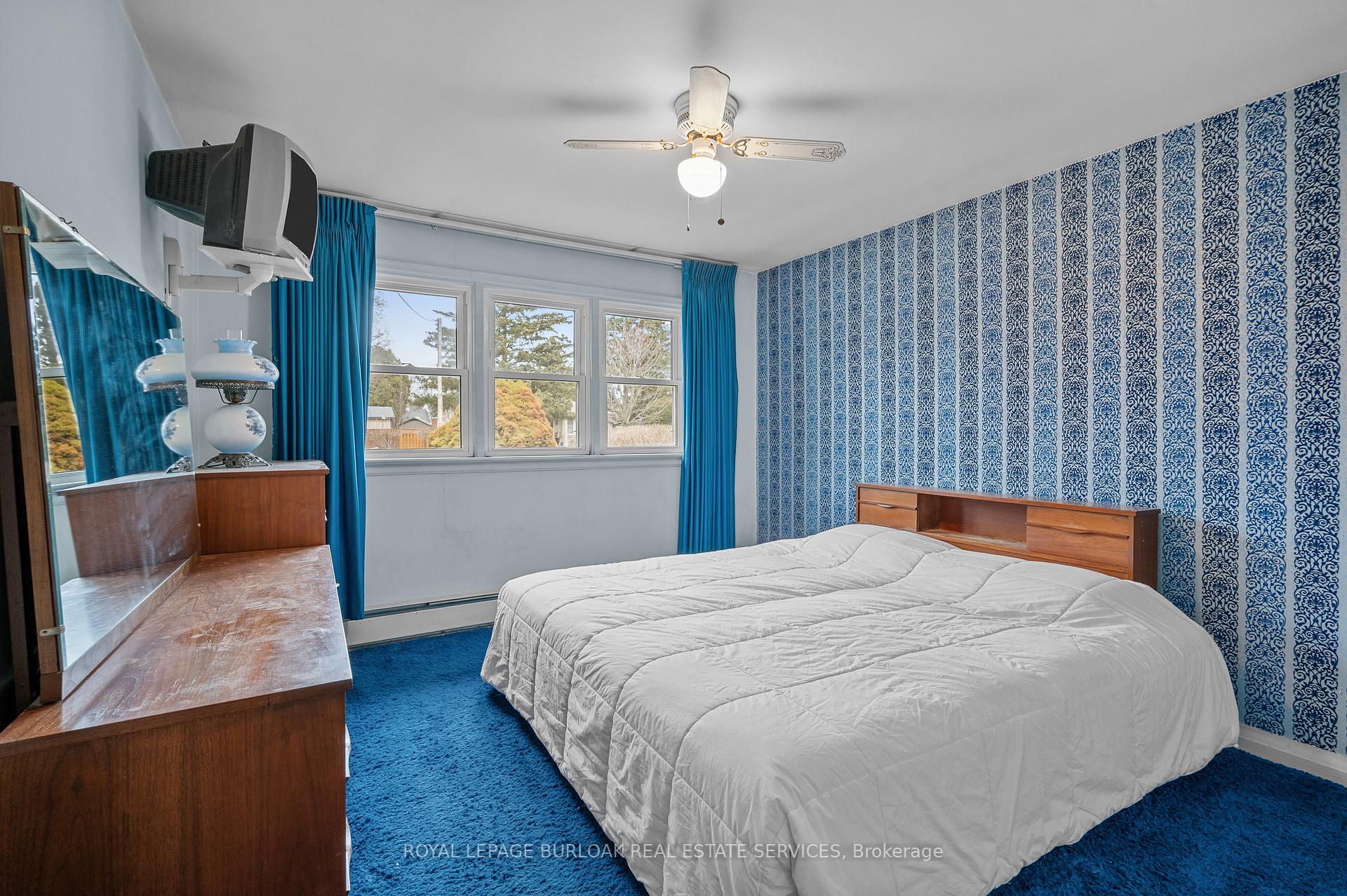 Photo 11 of 948 Easterbrook Avenue, Burlington, Bayview — HOMEH