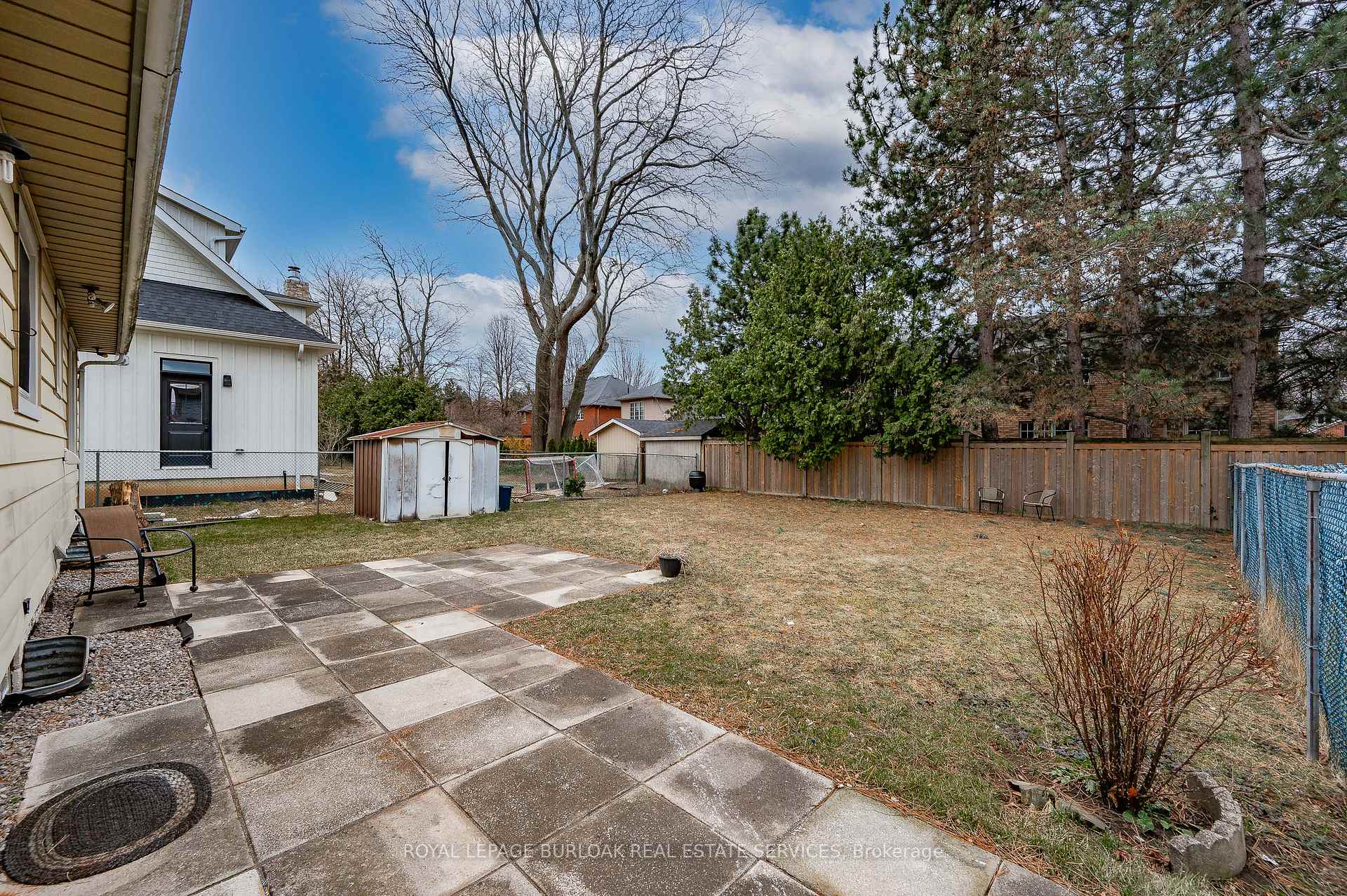 Photo 15 of 948 Easterbrook Avenue, Burlington, Bayview — HOMEH