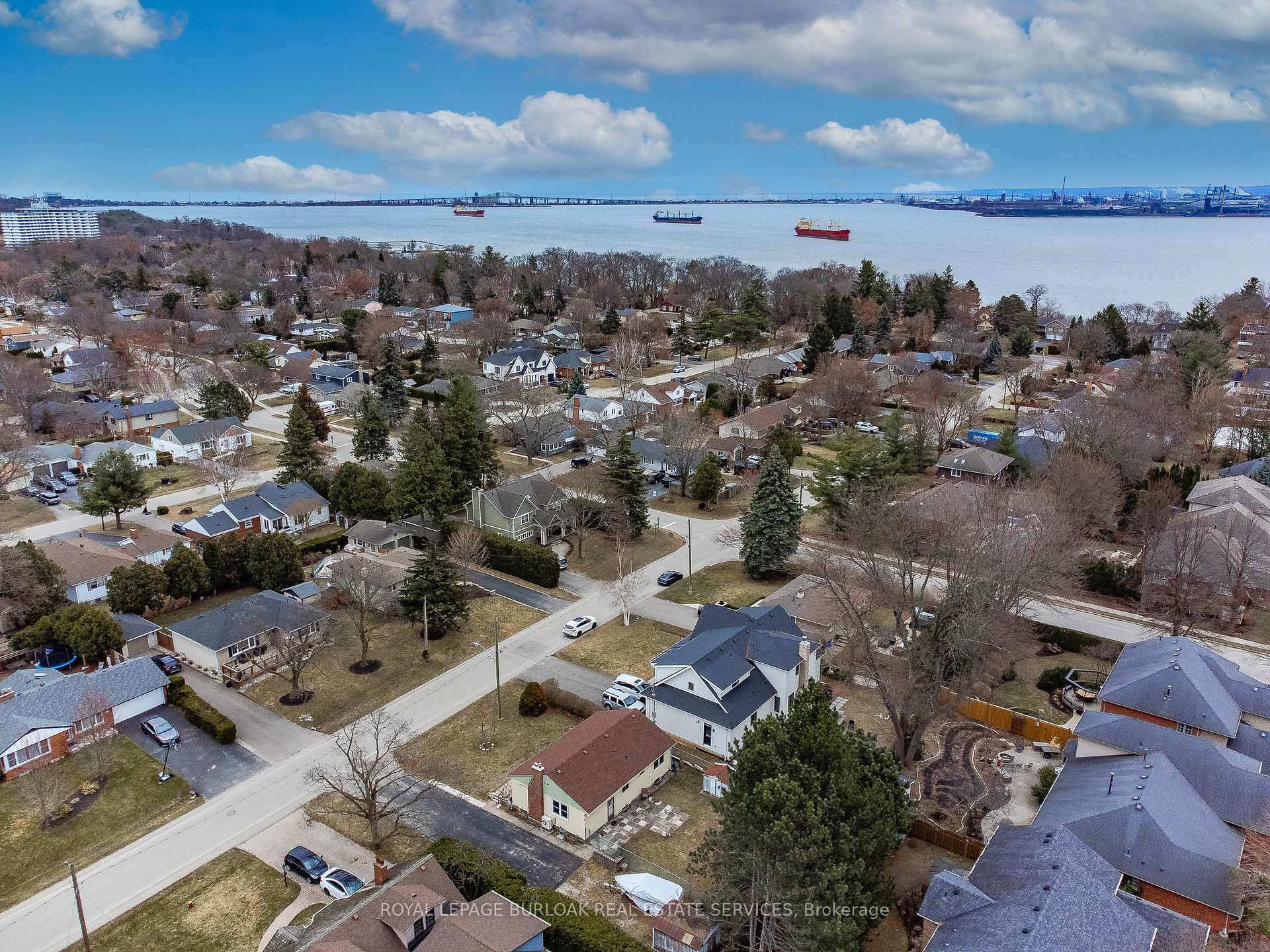 Photo 17 of 948 Easterbrook Avenue, Burlington, Bayview — HOMEH