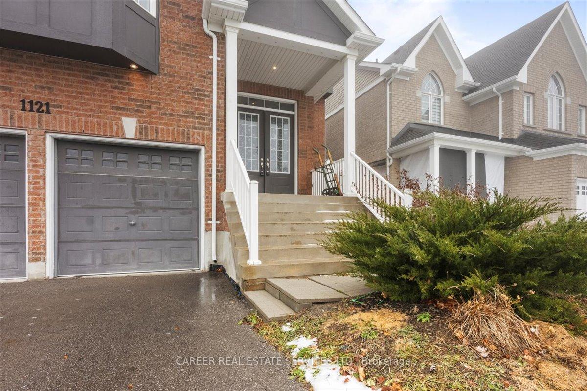 Photo 3 of 1121 Greenhill Avenue, Oshawa, Taunton — HOMEH