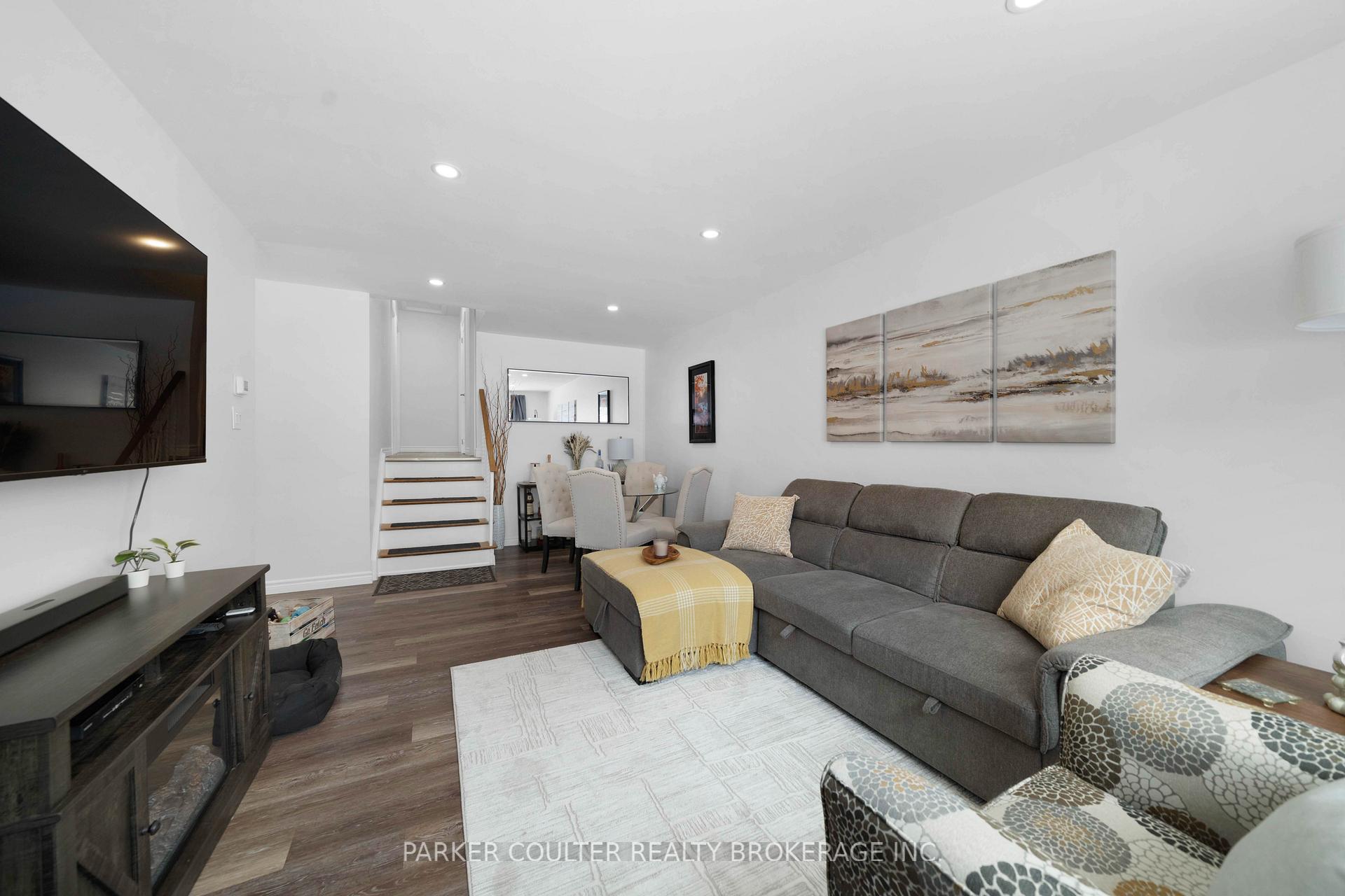 Photo 11 of 24 Heath Street, Barrie, Cundles East — HOMEH
