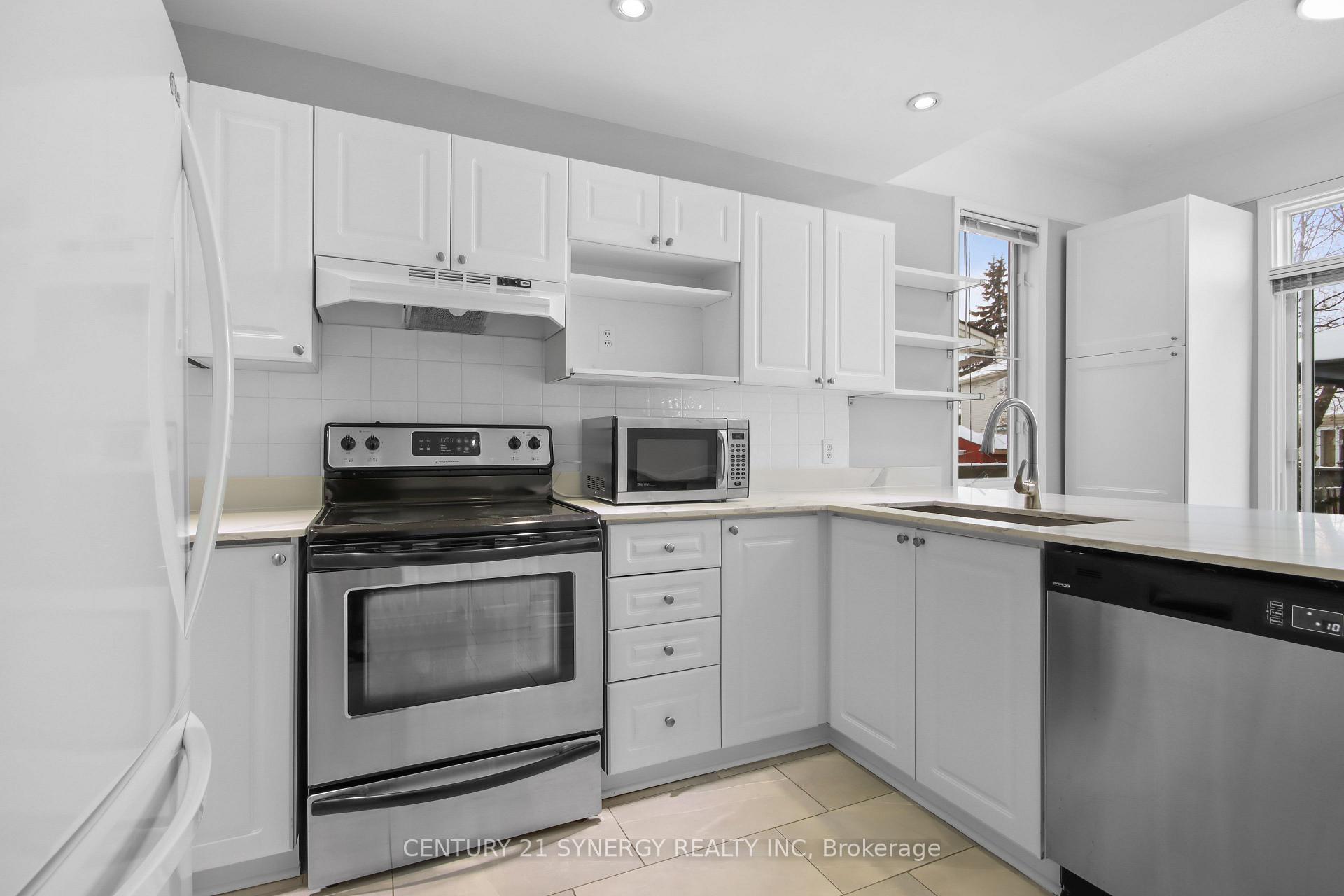 Photo 10 of 24 Avonhurst Avenue, Ottawa, Barrhaven - Longfields — HOMEH