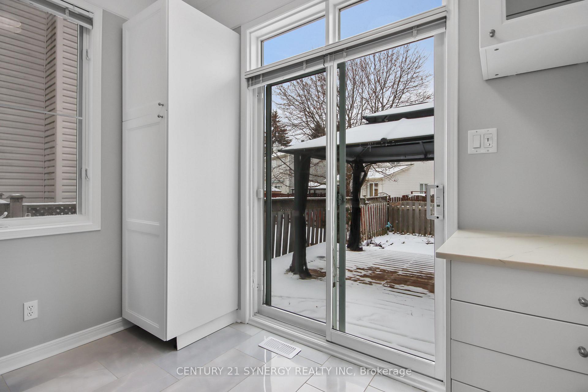 Photo 13 of 24 Avonhurst Avenue, Ottawa, Barrhaven - Longfields — HOMEH