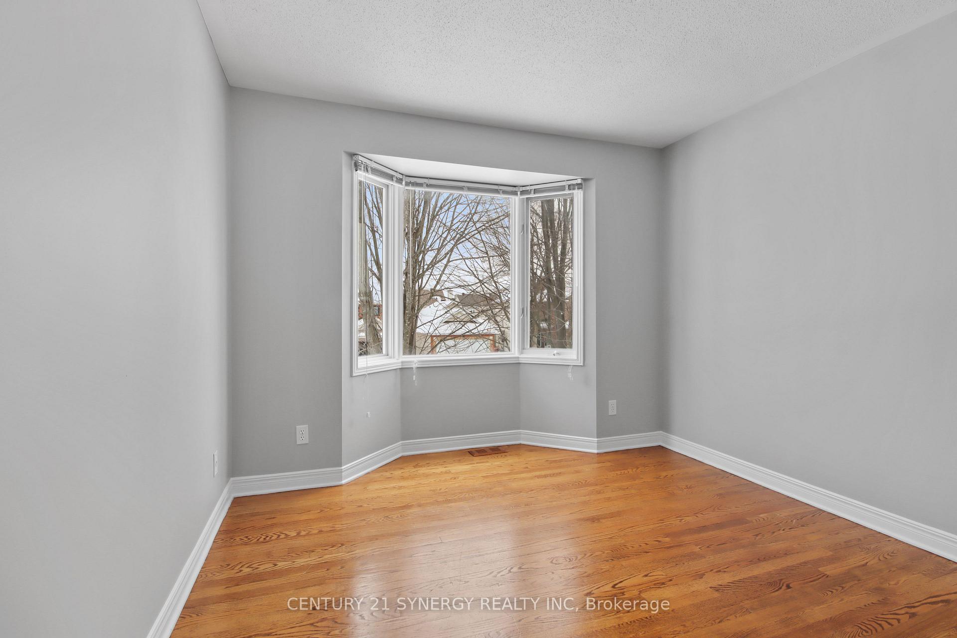 Photo 17 of 24 Avonhurst Avenue, Ottawa, Barrhaven - Longfields — HOMEH