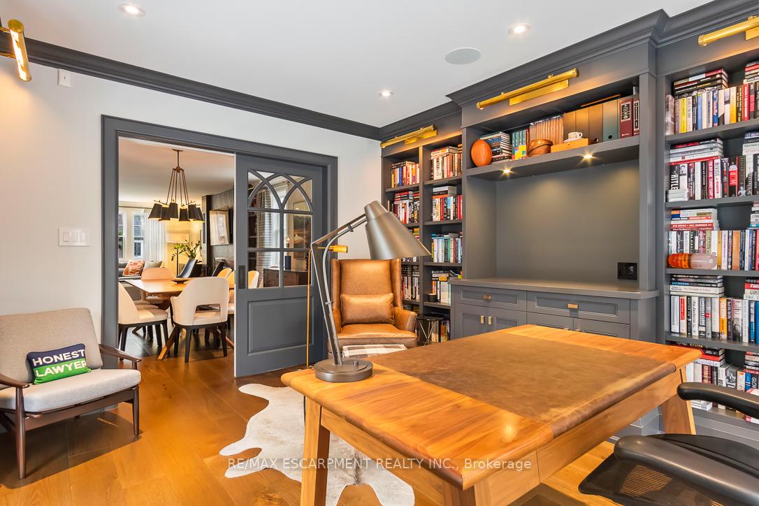 Photo 17 of 534 Emerald Street, Burlington, Brant — HOMEH