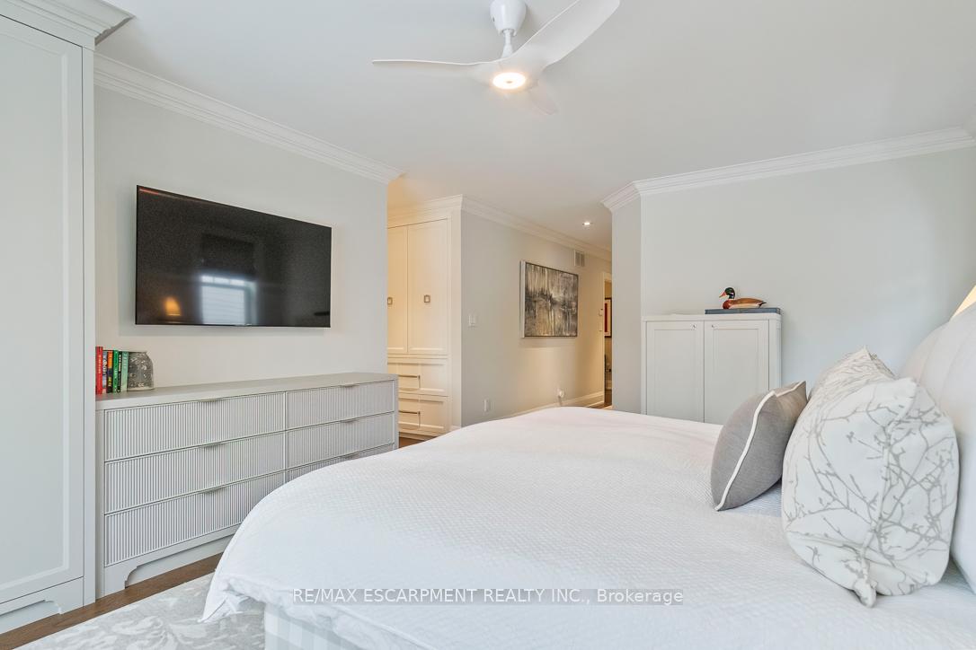 Photo 22 of 534 Emerald Street, Burlington, Brant — HOMEH