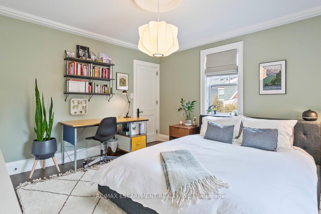 Photo 27 of 534 Emerald Street, Burlington, Brant — HOMEH