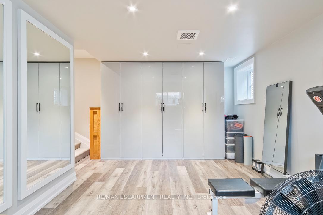 Photo 41 of 534 Emerald Street, Burlington, Brant — HOMEH