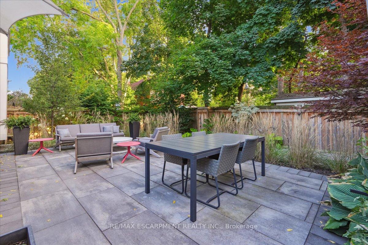 Photo 44 of 534 Emerald Street, Burlington, Brant — HOMEH