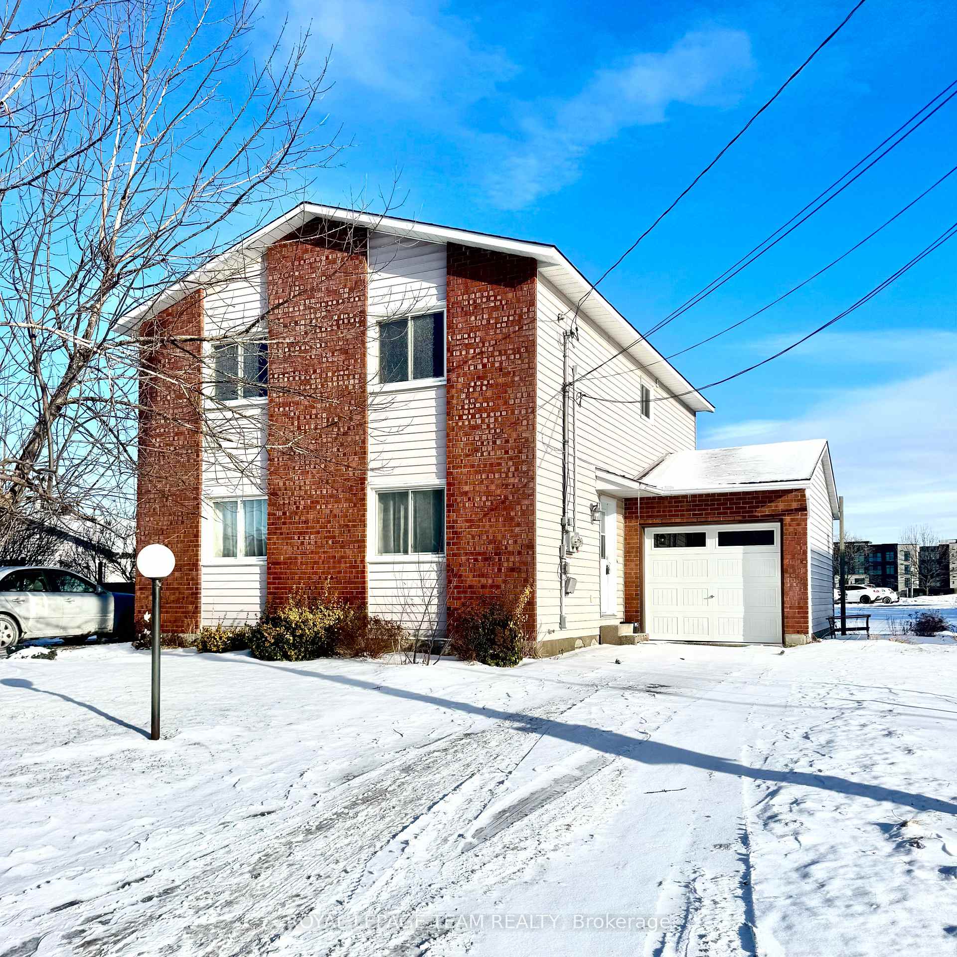 Front of 107 Mississippi Road