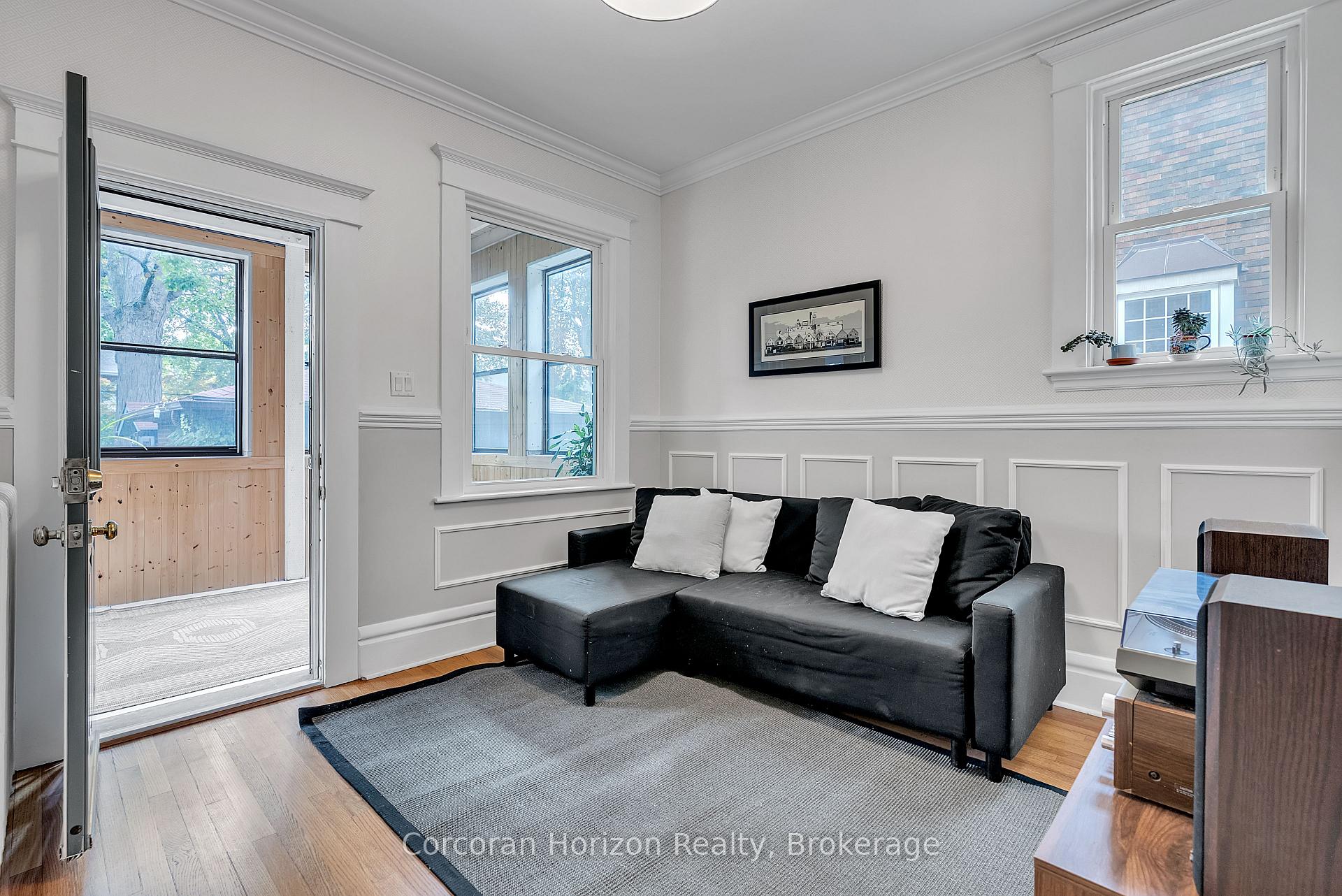 Photo 20 of 121 St Clair Avenue, Hamilton, St. Clair — HOMEH
