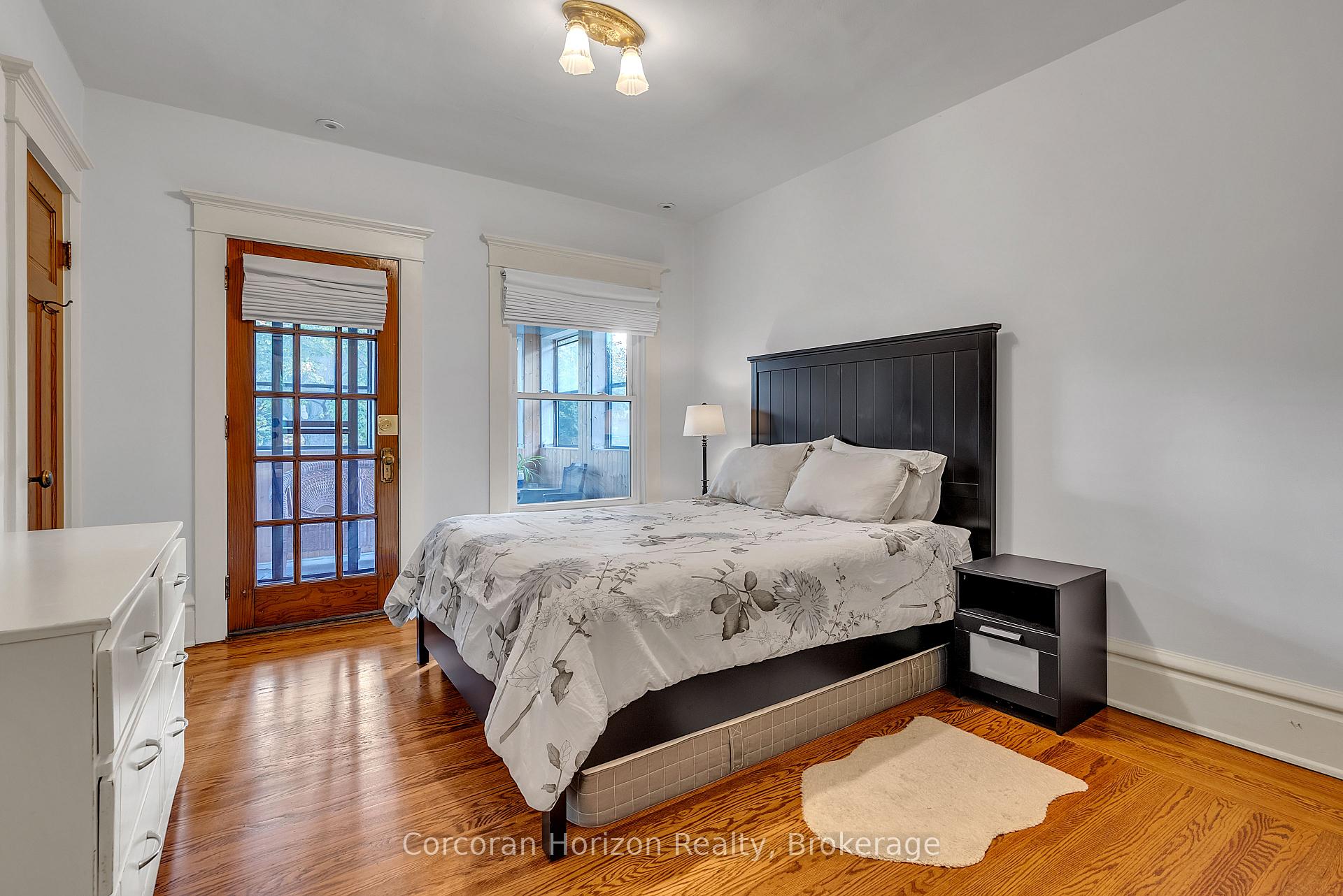 Photo 23 of 121 St Clair Avenue, Hamilton, St. Clair — HOMEH