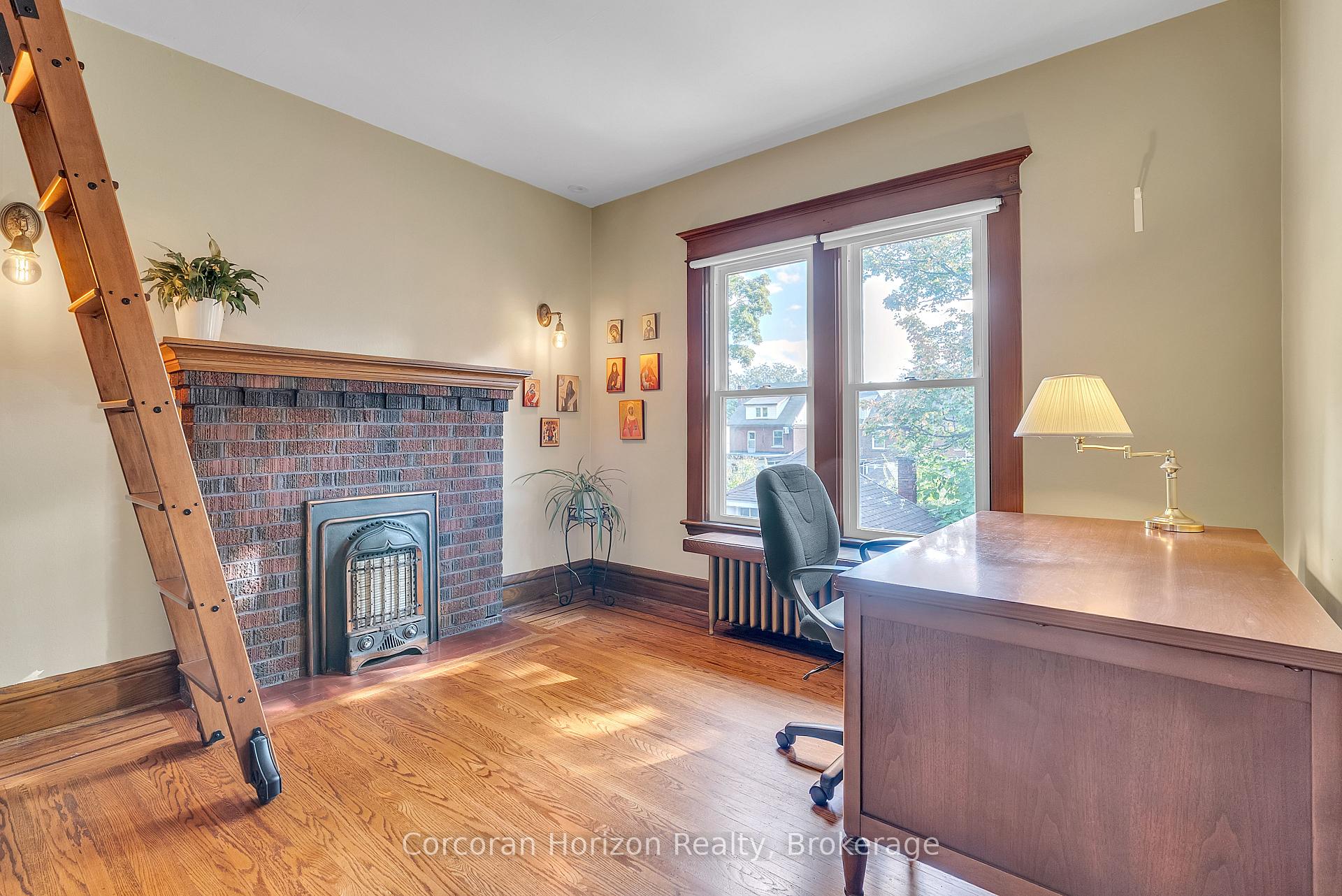 Photo 26 of 121 St Clair Avenue, Hamilton, St. Clair — HOMEH