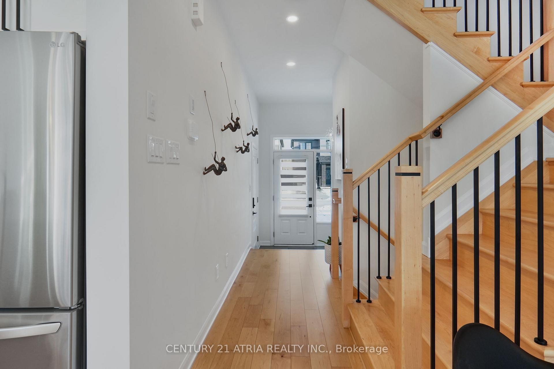 Photo 6 of 136 Robin Easey Avenue, Ottawa, Barrhaven - Half Moon Bay — HOMEH