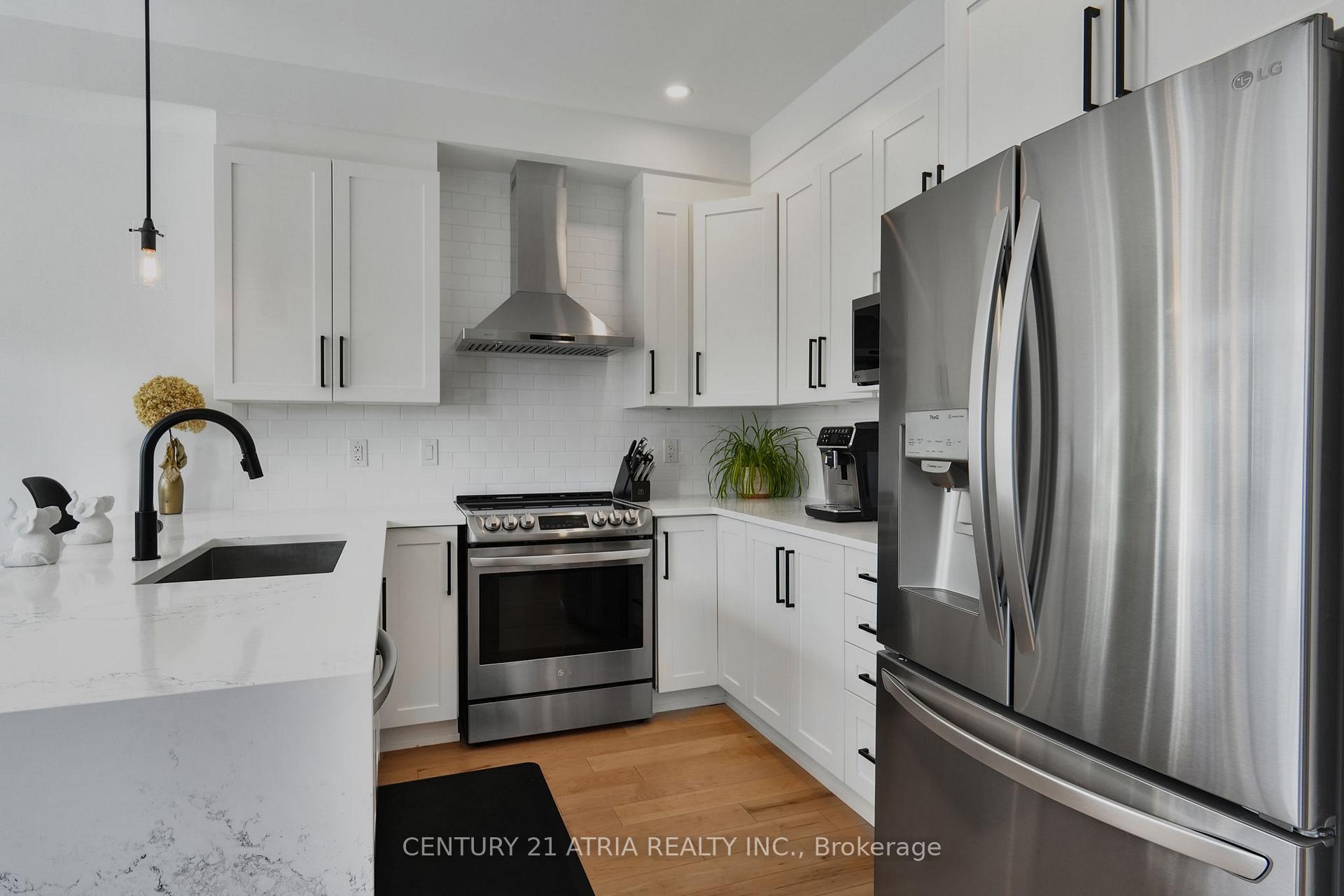 Photo 22 of 136 Robin Easey Avenue, Ottawa, Barrhaven - Half Moon Bay — HOMEH