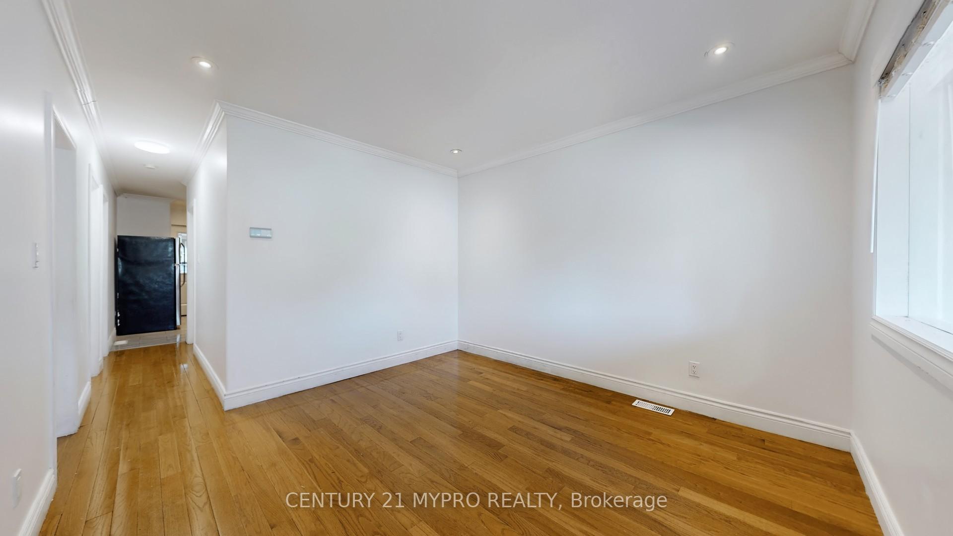 Photo 8 of 208 Mcanulty Boulevard, Hamilton, Industrial Sector — HOMEH