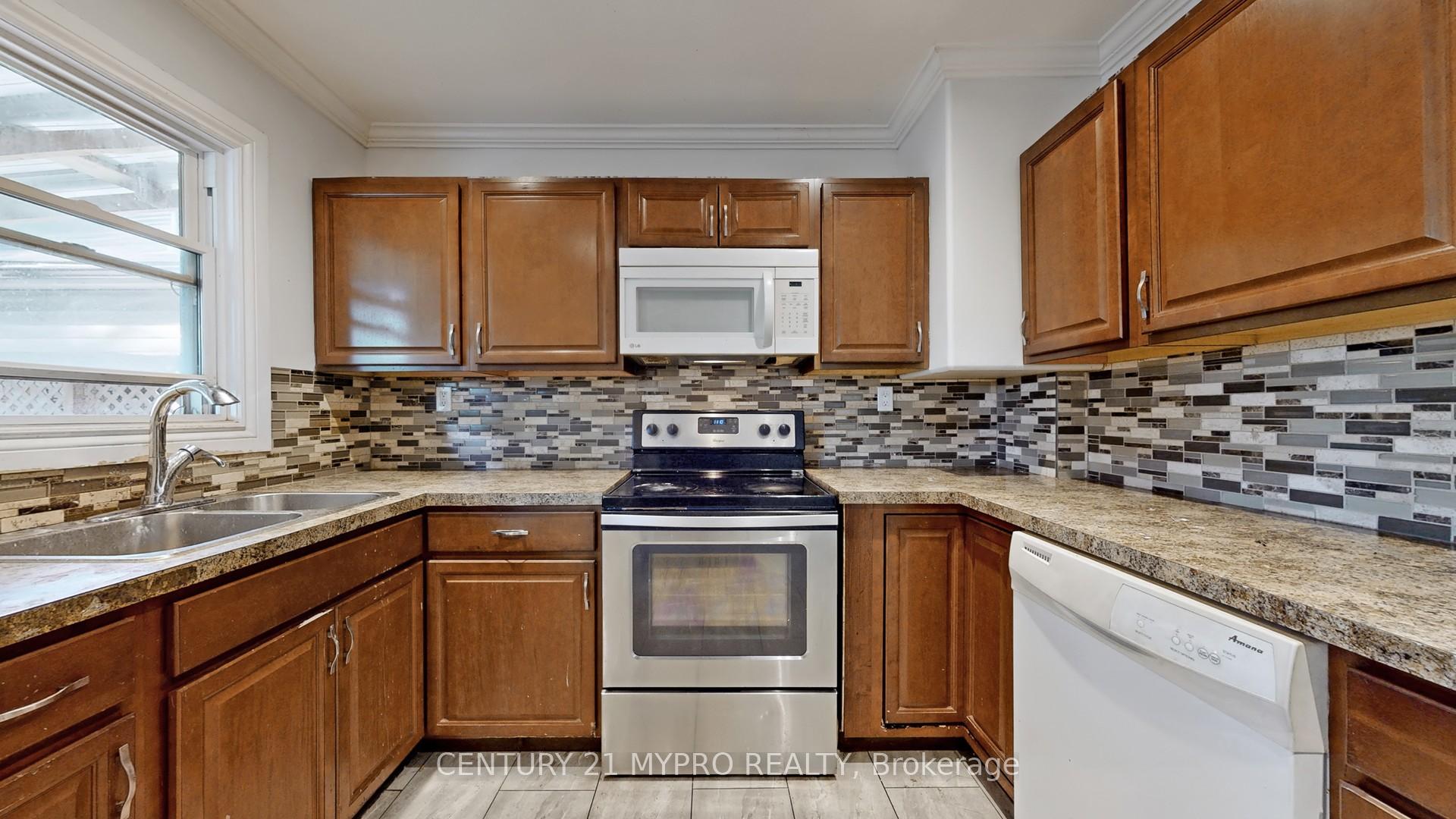 Photo 11 of 208 Mcanulty Boulevard, Hamilton, Industrial Sector — HOMEH