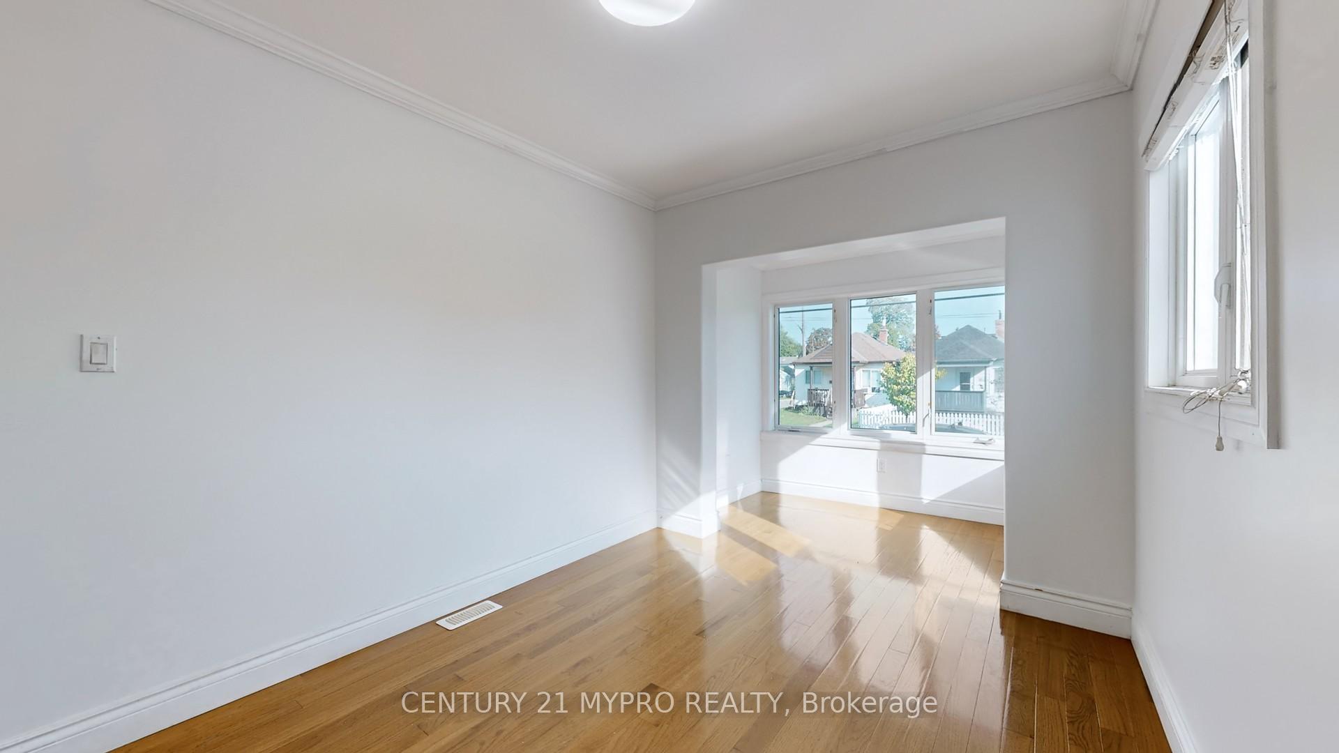 Photo 16 of 208 Mcanulty Boulevard, Hamilton, Industrial Sector — HOMEH
