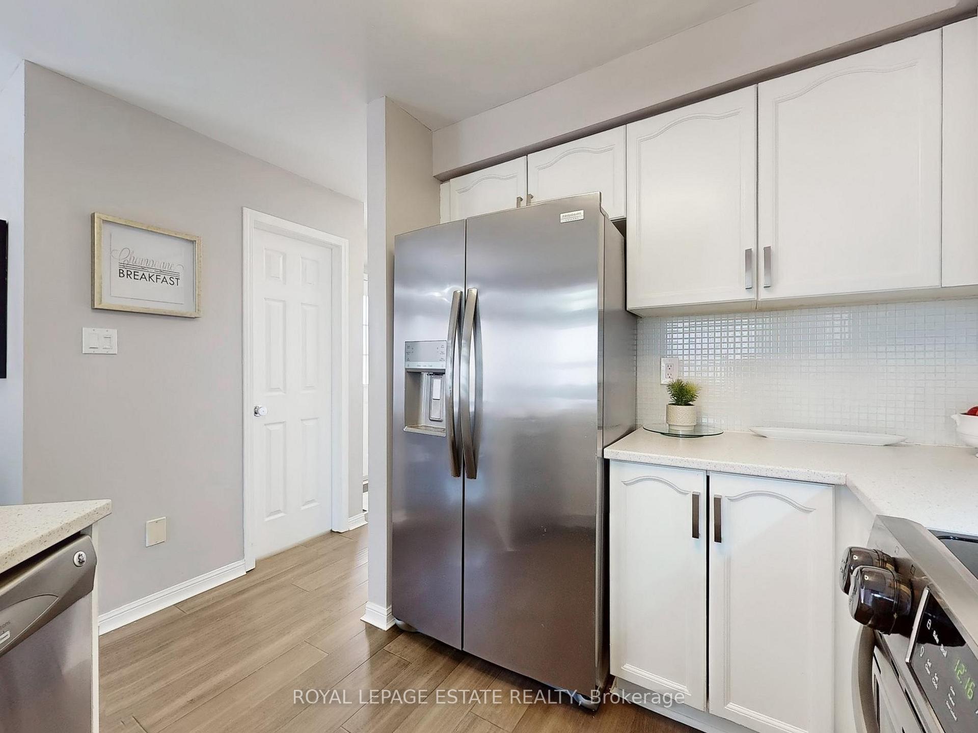 Photo 9 of 98 Hawthorne Crescent, Barrie, Ardagh — HOMEH