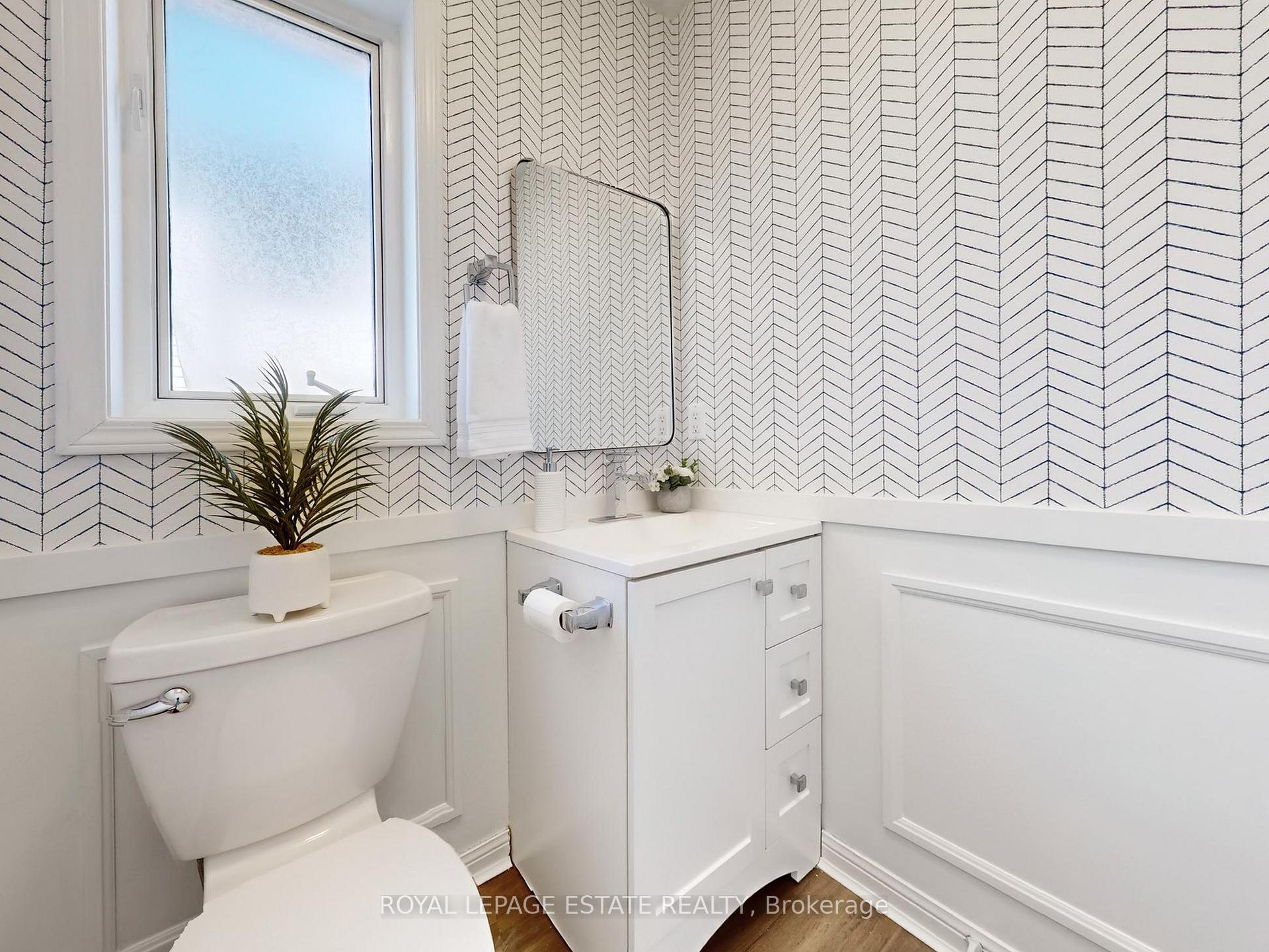 Photo 18 of 98 Hawthorne Crescent, Barrie, Ardagh — HOMEH