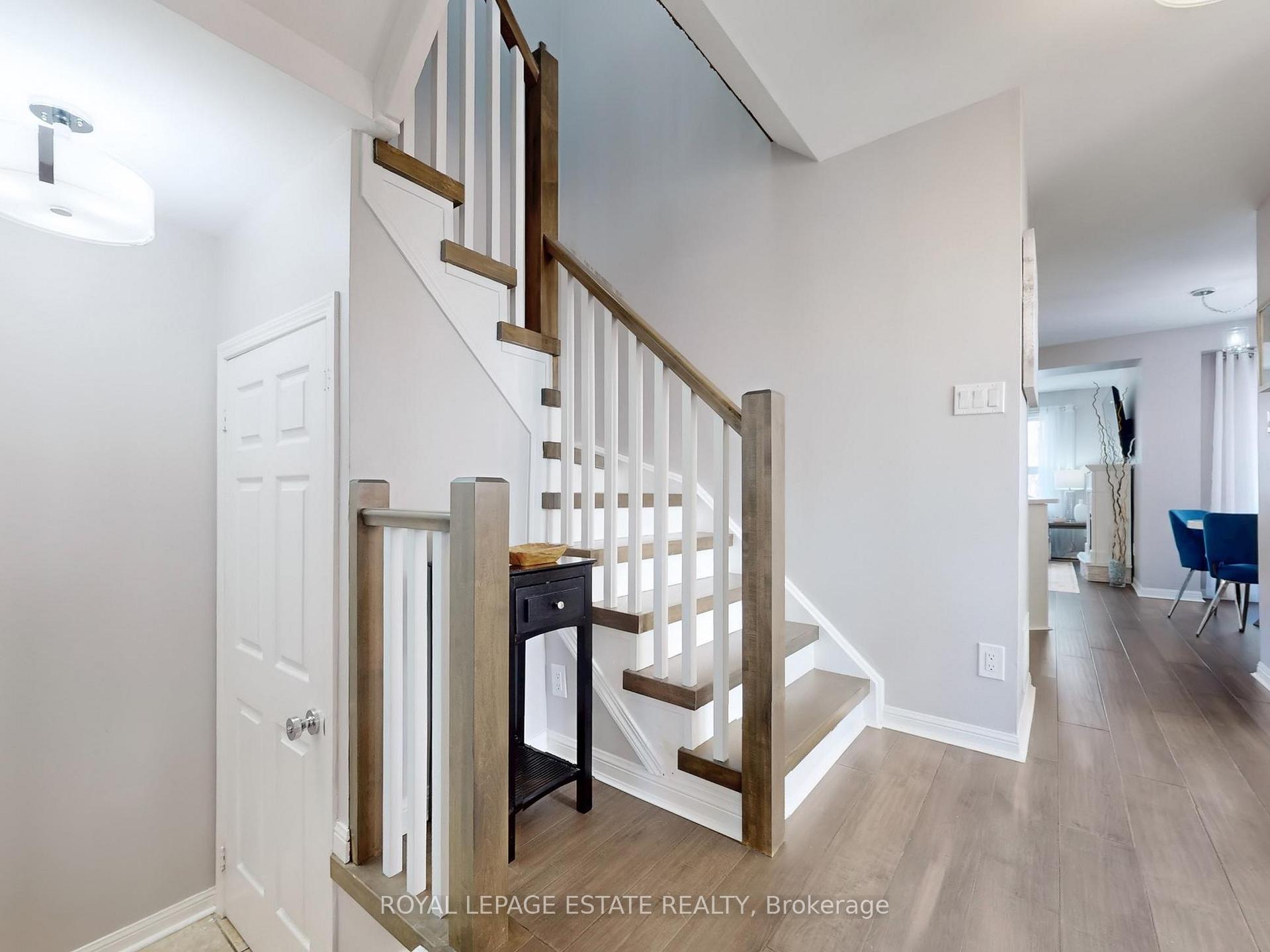 Photo 19 of 98 Hawthorne Crescent, Barrie, Ardagh — HOMEH