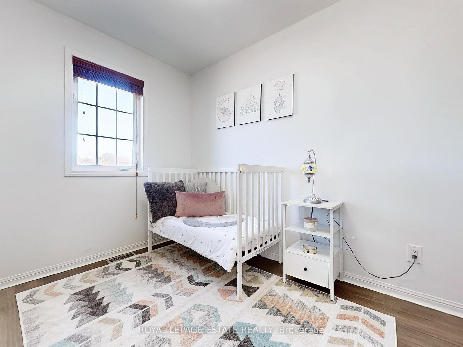 Photo 24 of 98 Hawthorne Crescent, Barrie, Ardagh — HOMEH