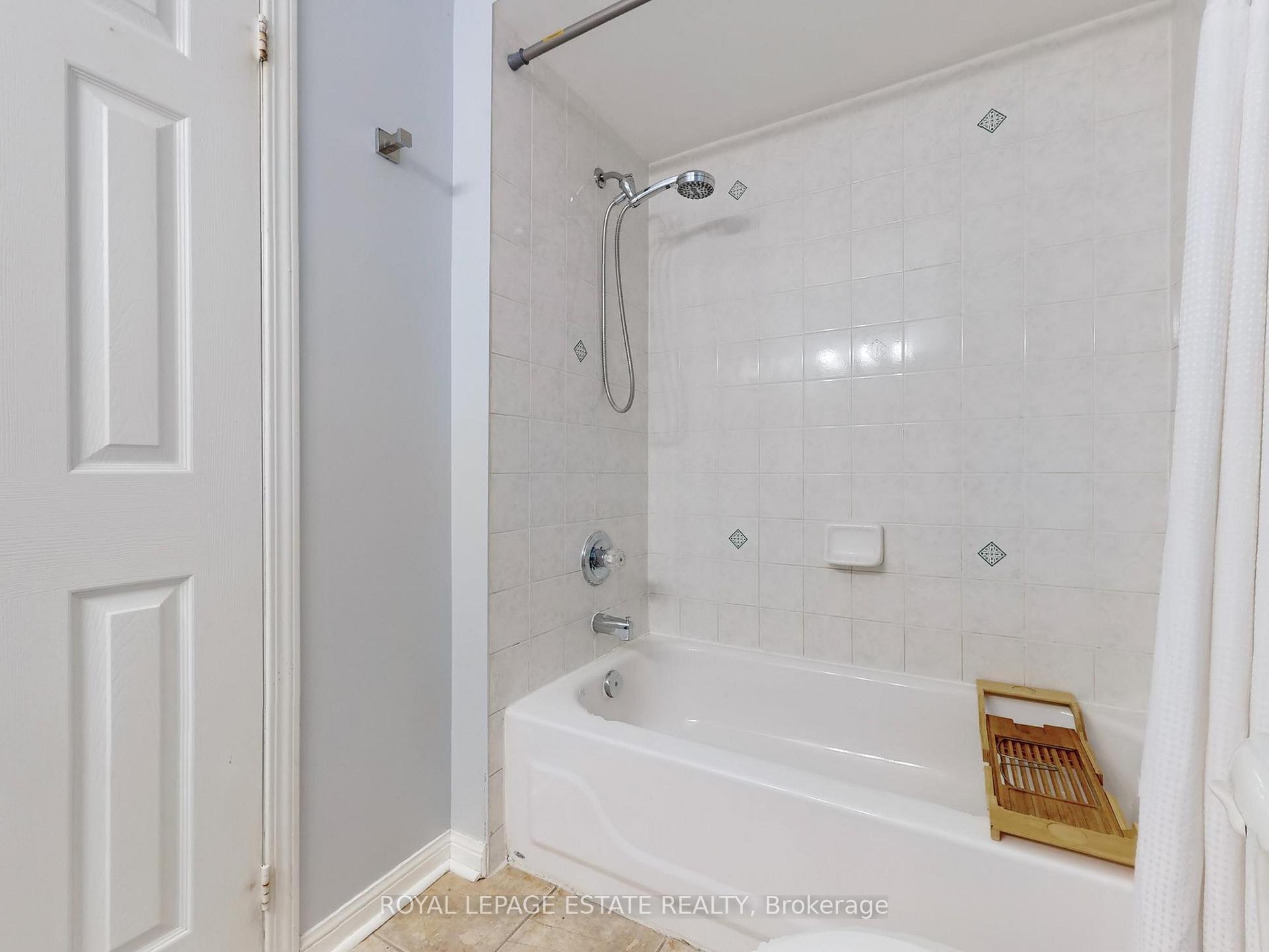 Photo 28 of 98 Hawthorne Crescent, Barrie, Ardagh — HOMEH