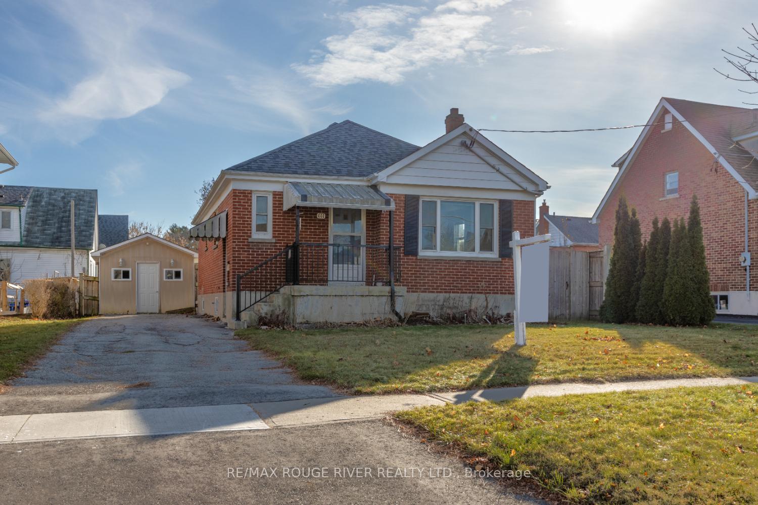 Front of 111 Kingsdale Drive