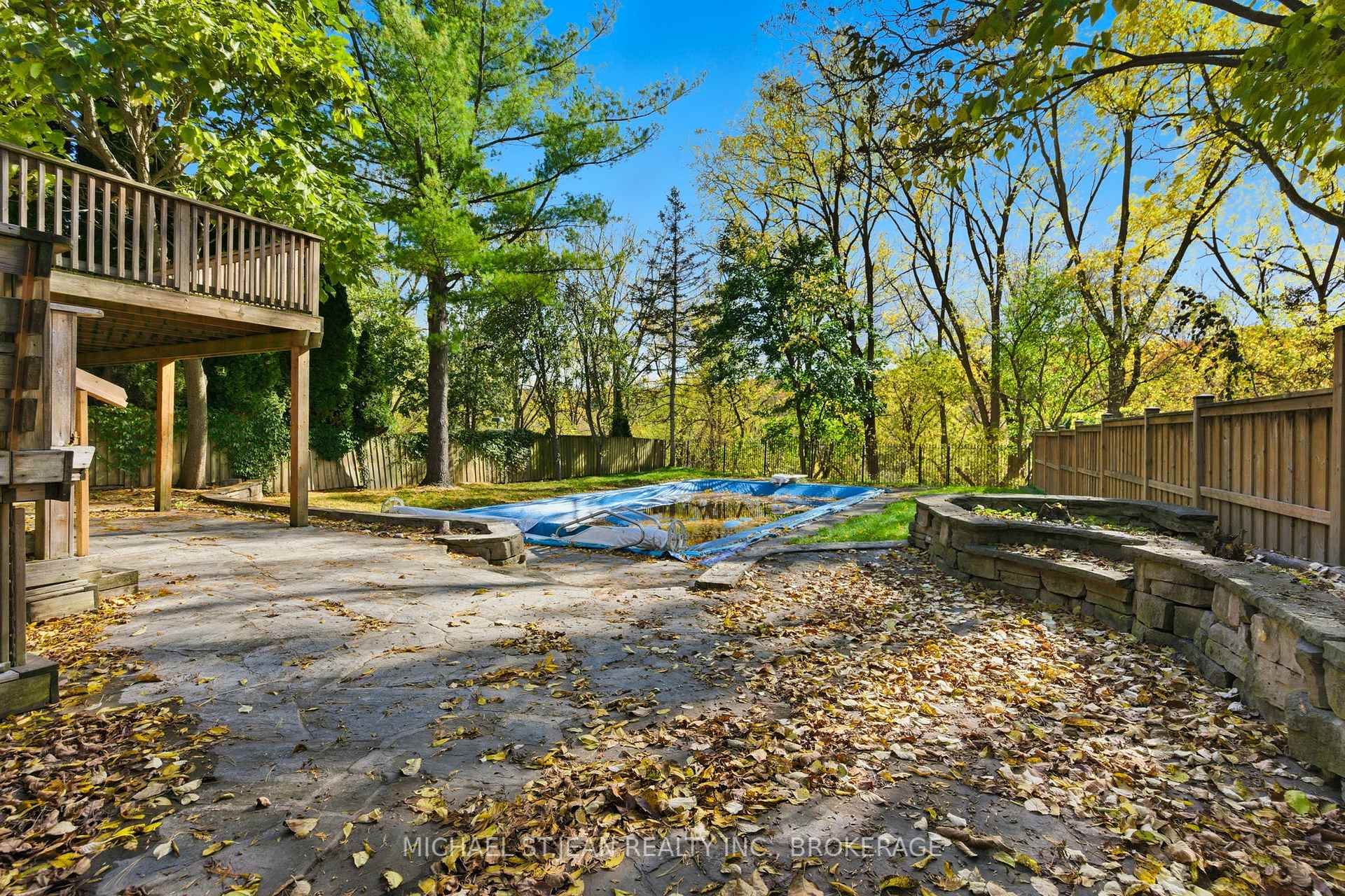 Photo 32 of 117 Little John Road, Hamilton, Dundas — HOMEH