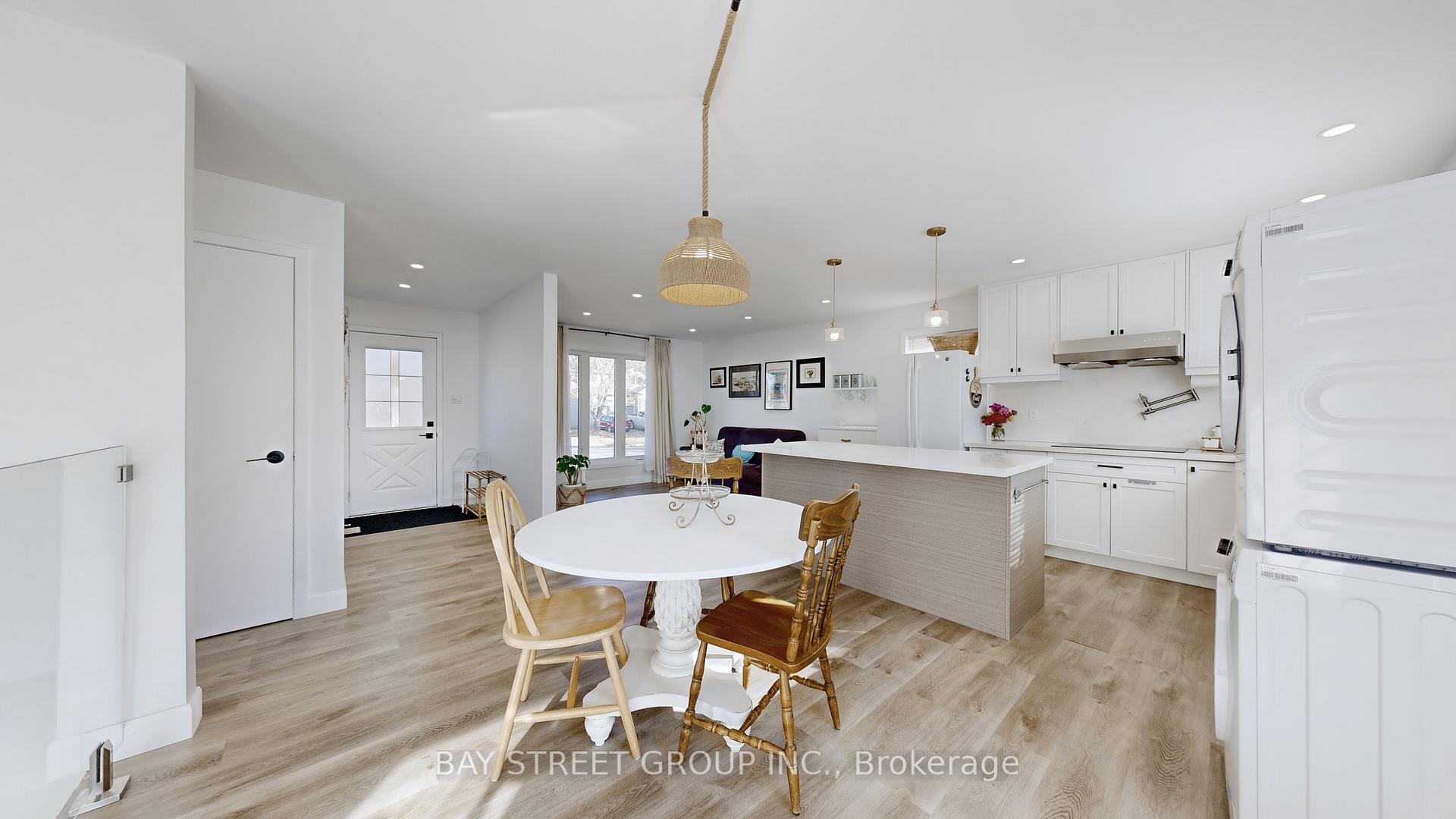 Photo 6 of Unit Main Floor, 142 Patterson Road, Barrie, Ardagh — HOMEH