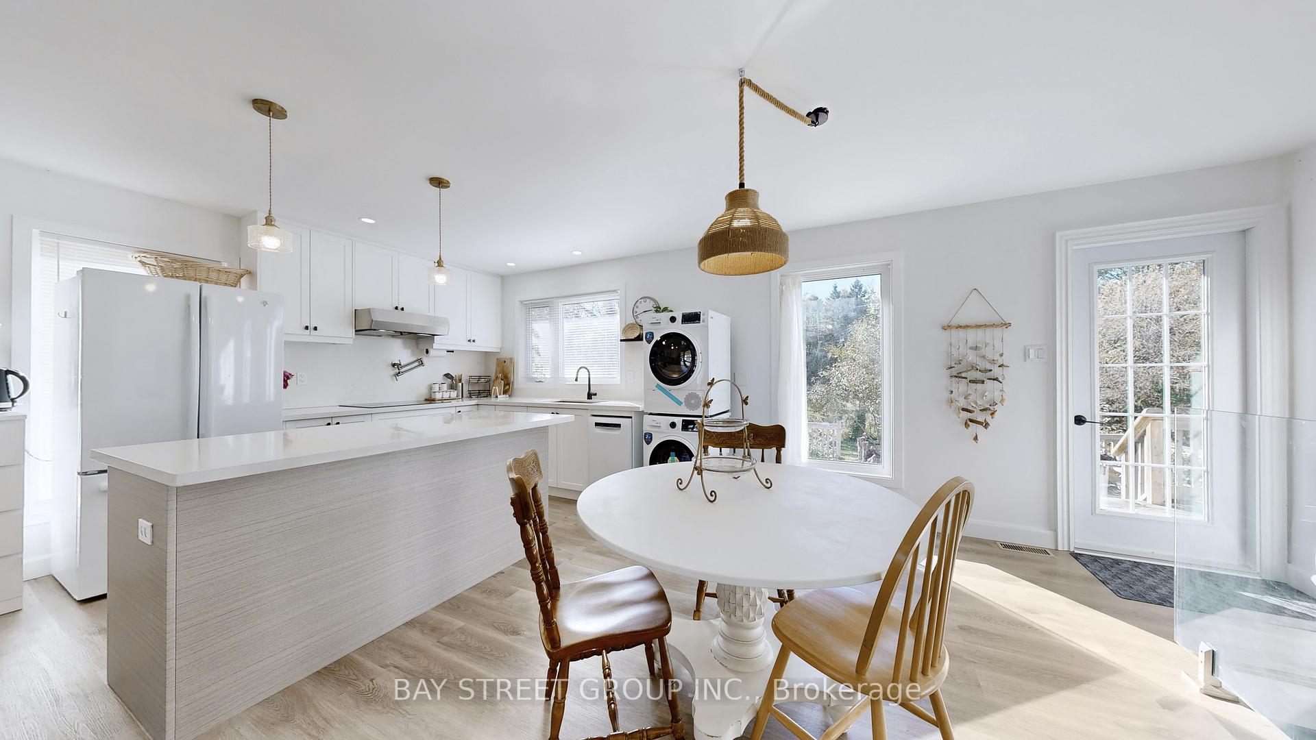 Photo 9 of Unit Main Floor, 142 Patterson Road, Barrie, Ardagh — HOMEH