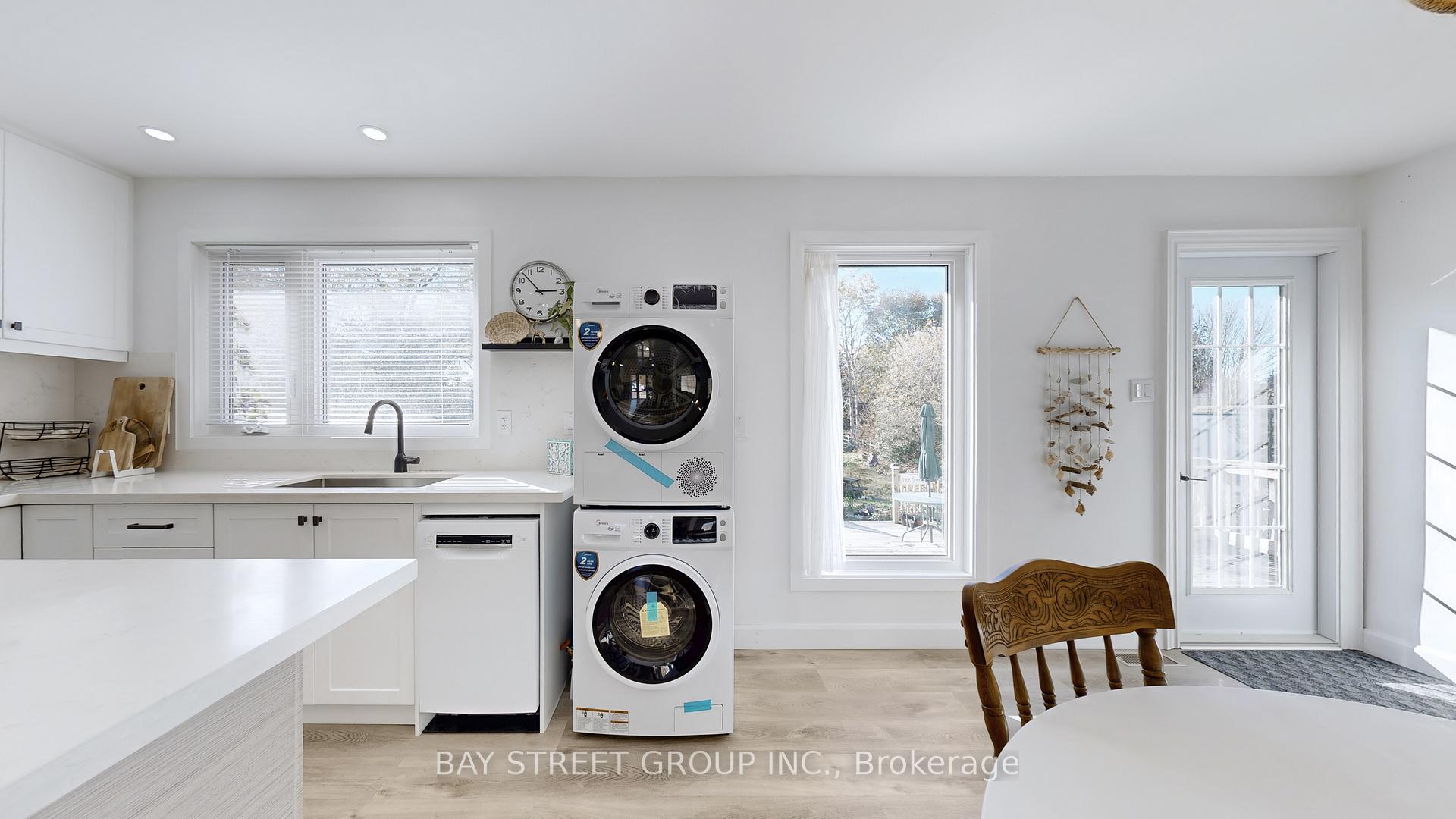 Photo 12 of Unit Main Floor, 142 Patterson Road, Barrie, Ardagh — HOMEH