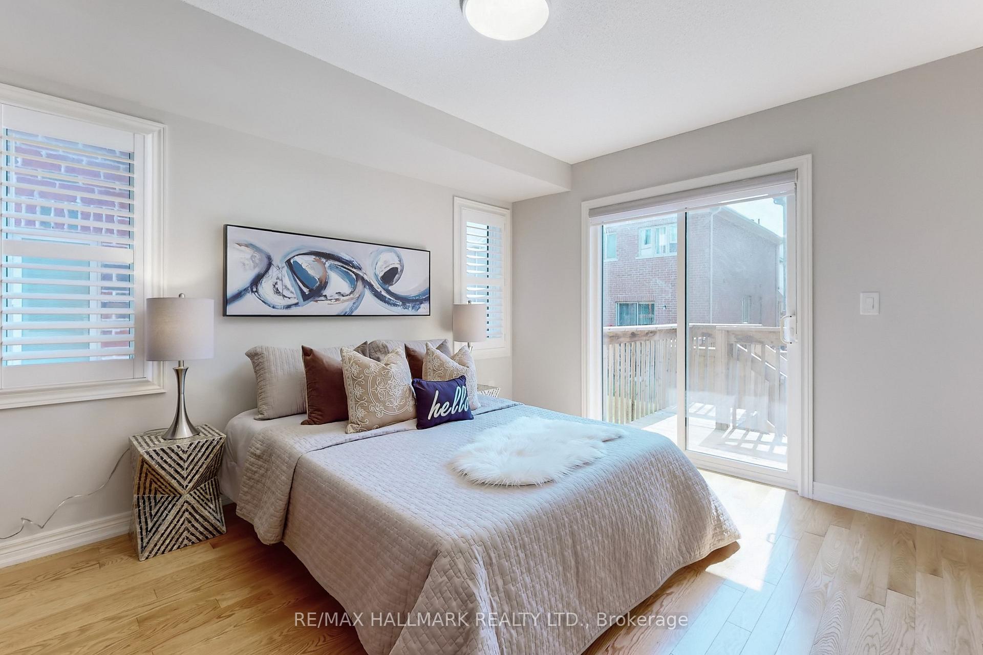 Photo 6 of 3962 Thomas Alton Boulevard, Burlington, Alton — HOMEH