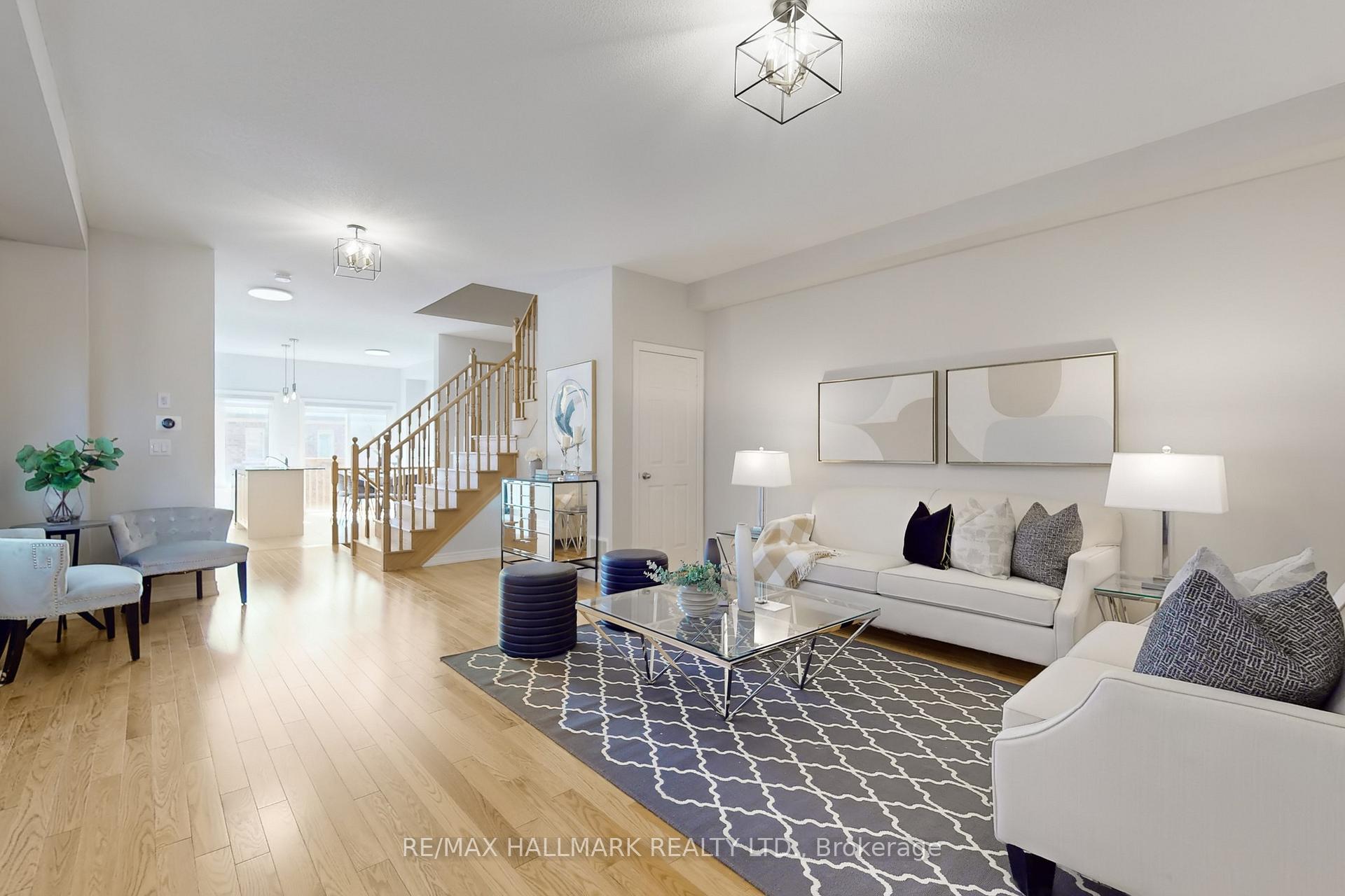 Photo 13 of 3962 Thomas Alton Boulevard, Burlington, Alton — HOMEH