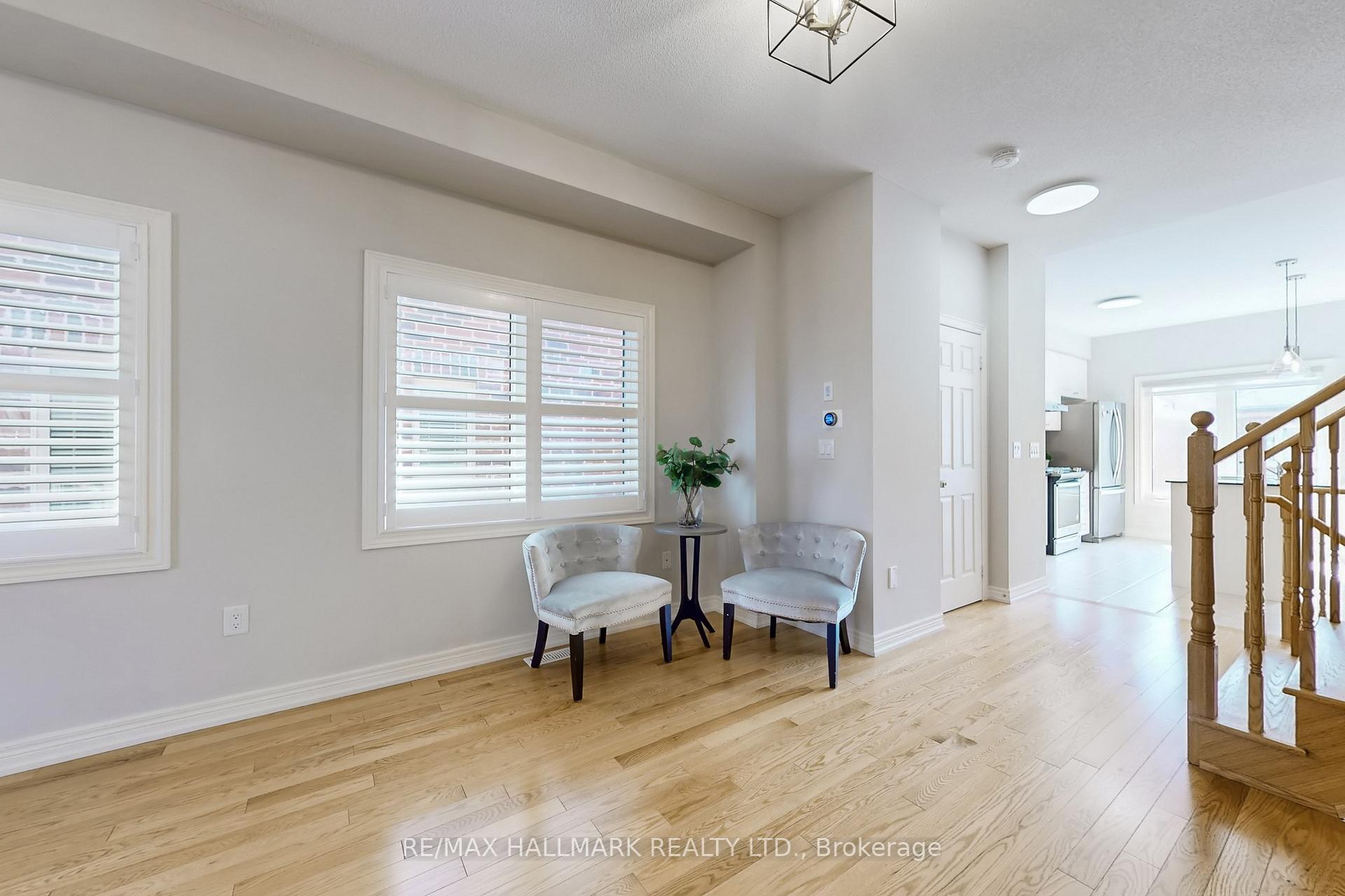 Photo 16 of 3962 Thomas Alton Boulevard, Burlington, Alton — HOMEH